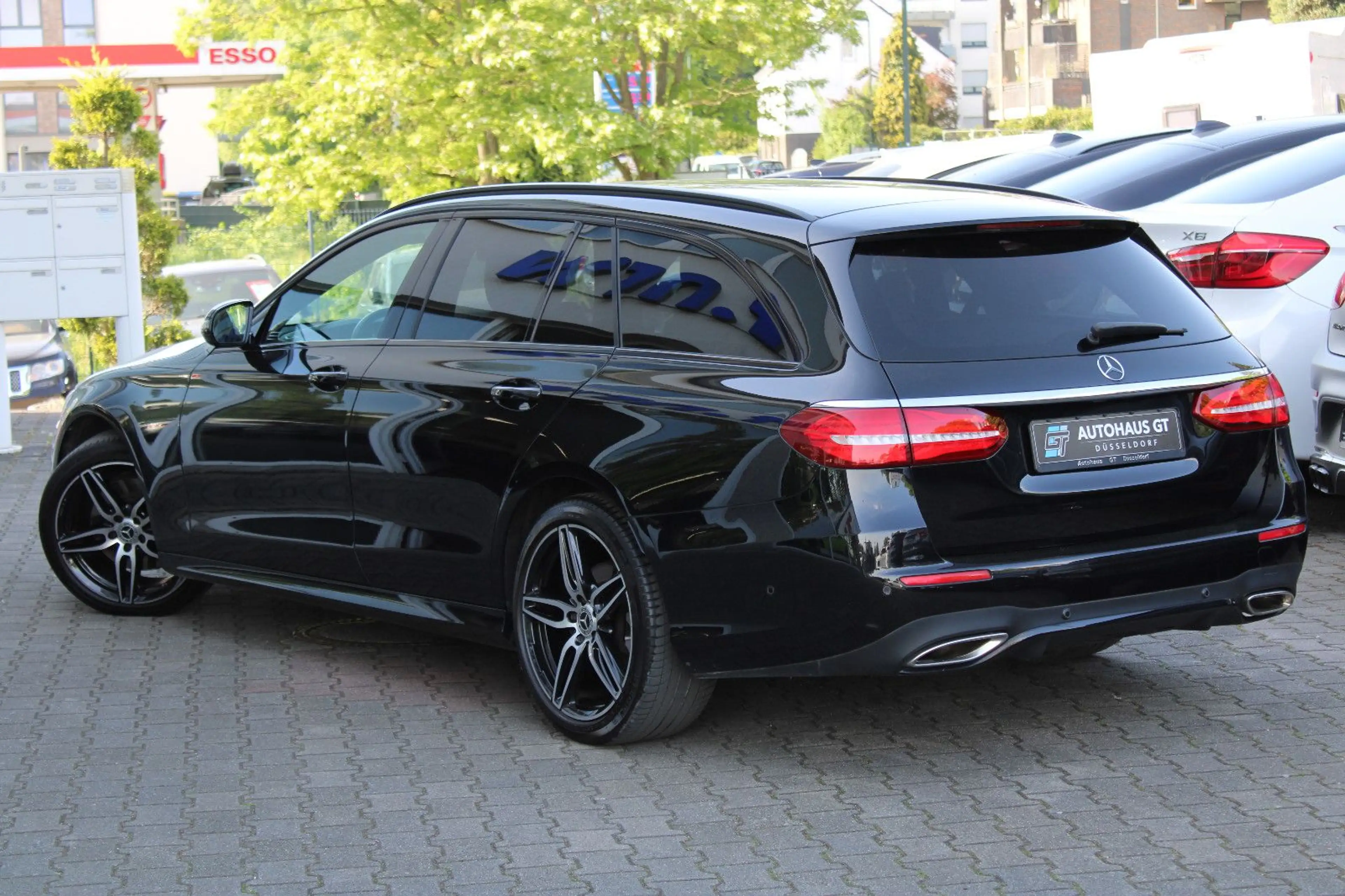 Mercedes-Benz E 200 T/AMG/Night/Klima/Navi/Kamera/Sitzhzg/AHK — photo 4