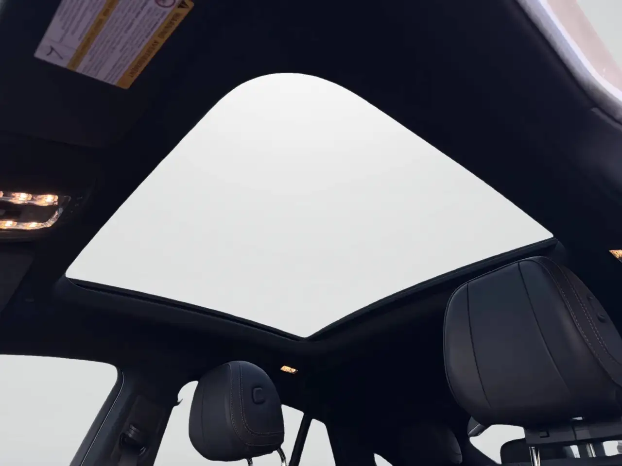 Mercedes-Benz GLE снимка Mercedes-Benz GLE
