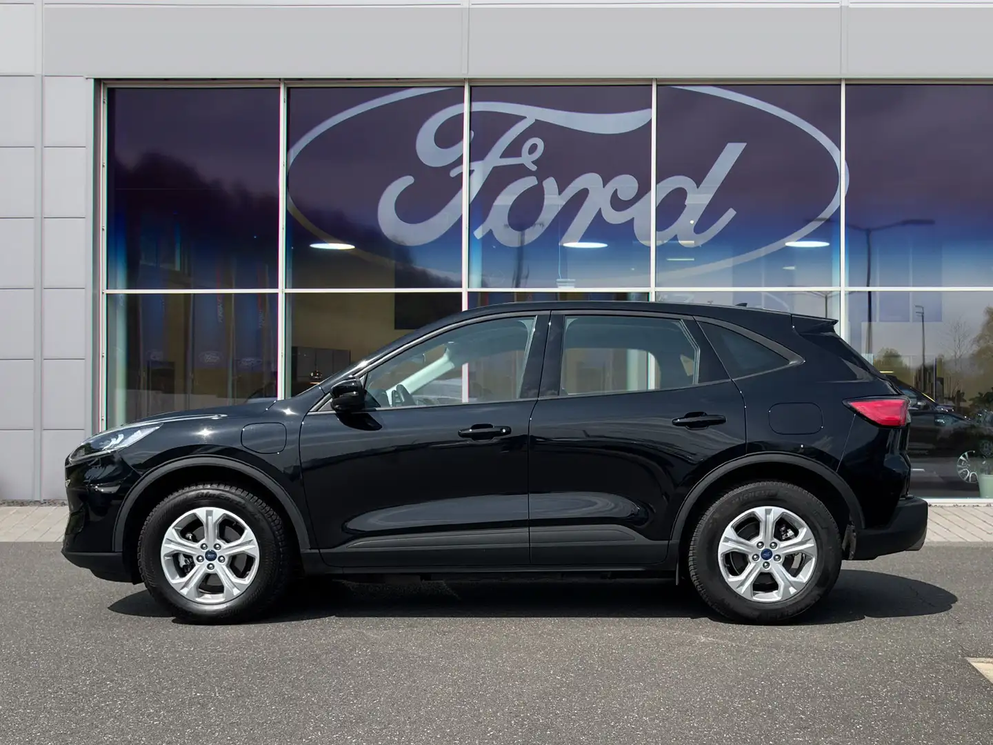 Ford Kuga Plug-In Hybrid Cool & Connect Noir - 2