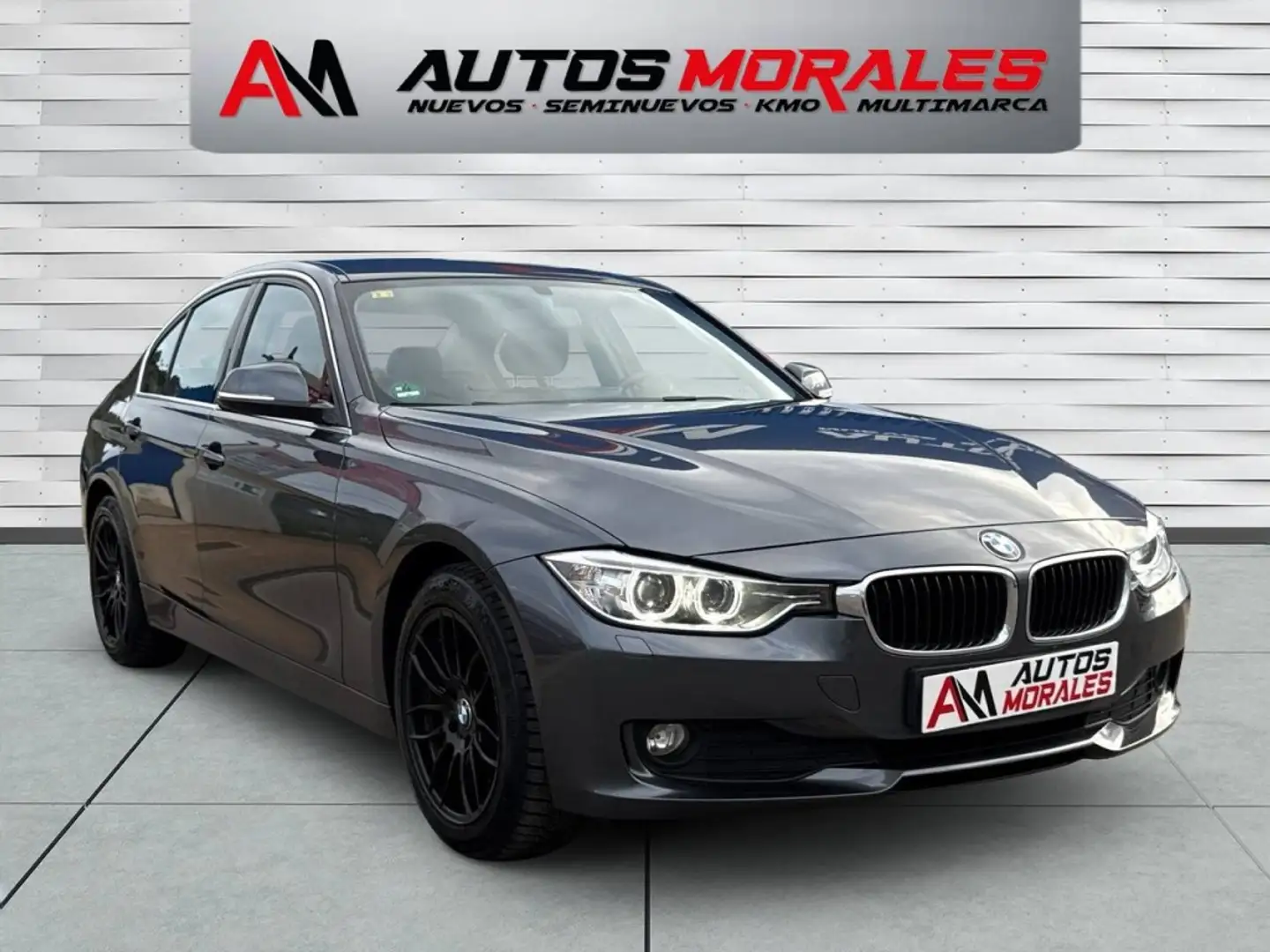 BMW 318 318d Essential Plus Edition Grijs - 1