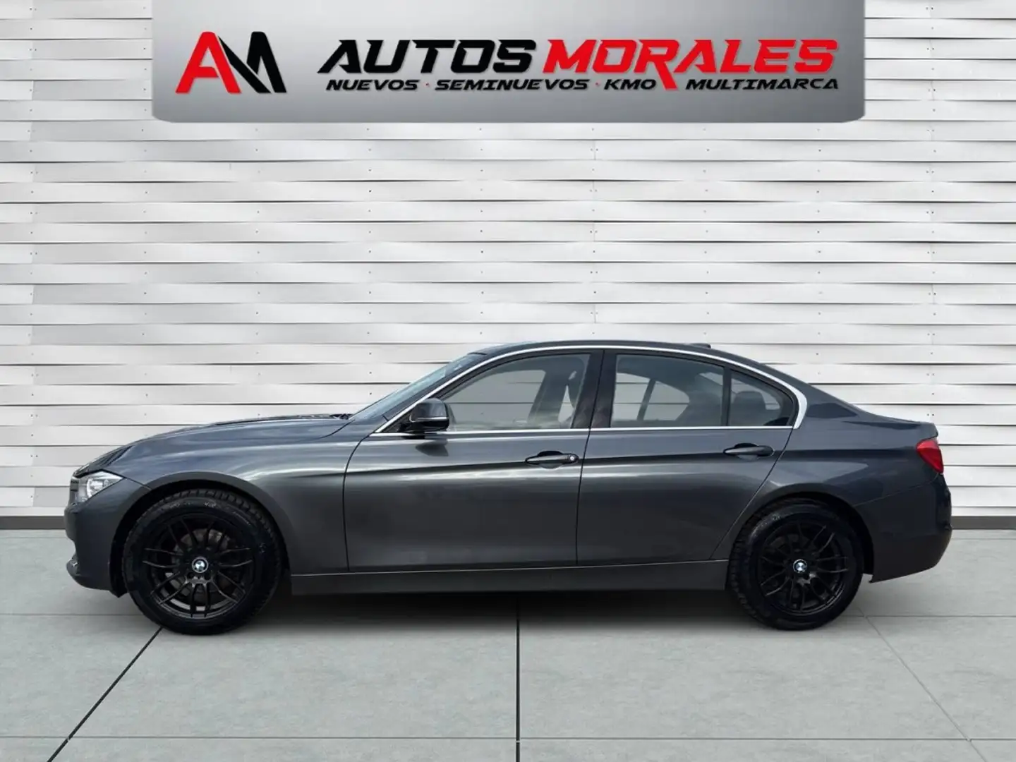 BMW 318 318d Essential Plus Edition Grijs - 2