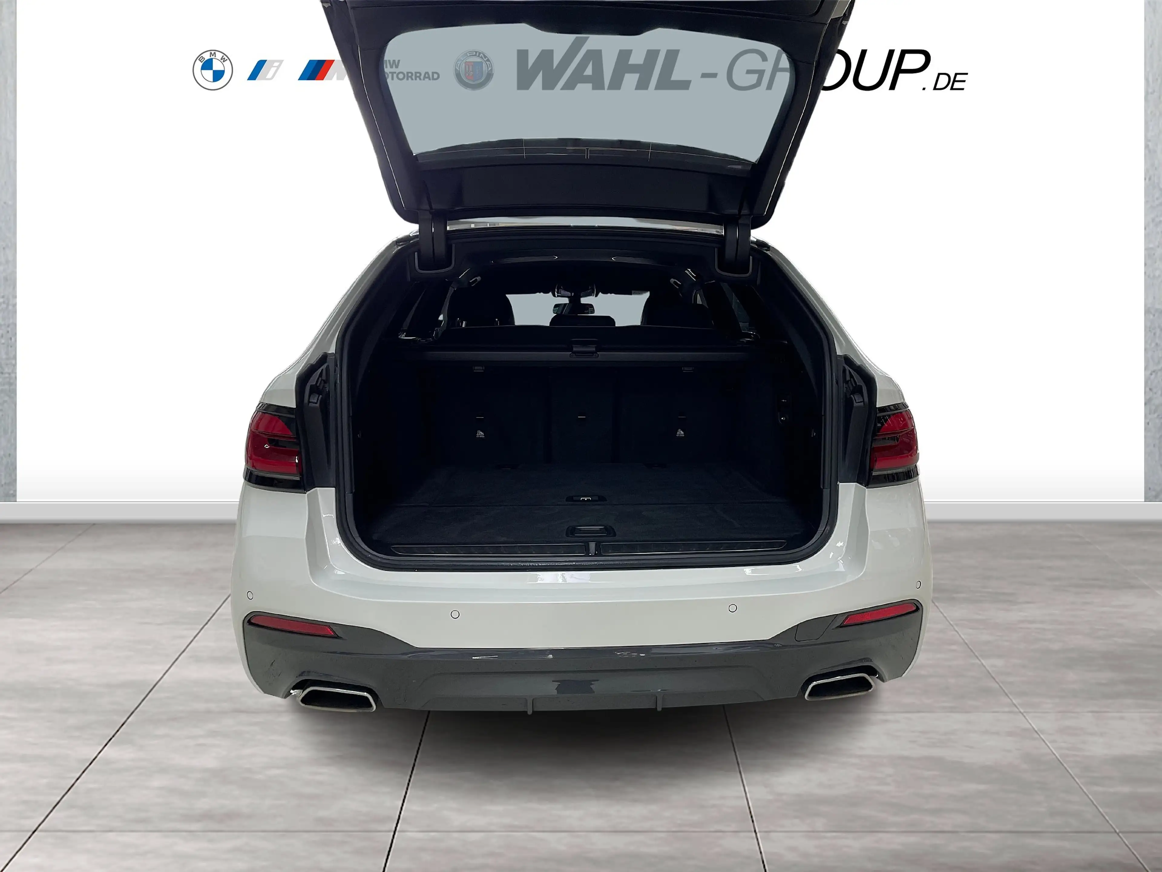 BMW 530 d Touring — photo 7