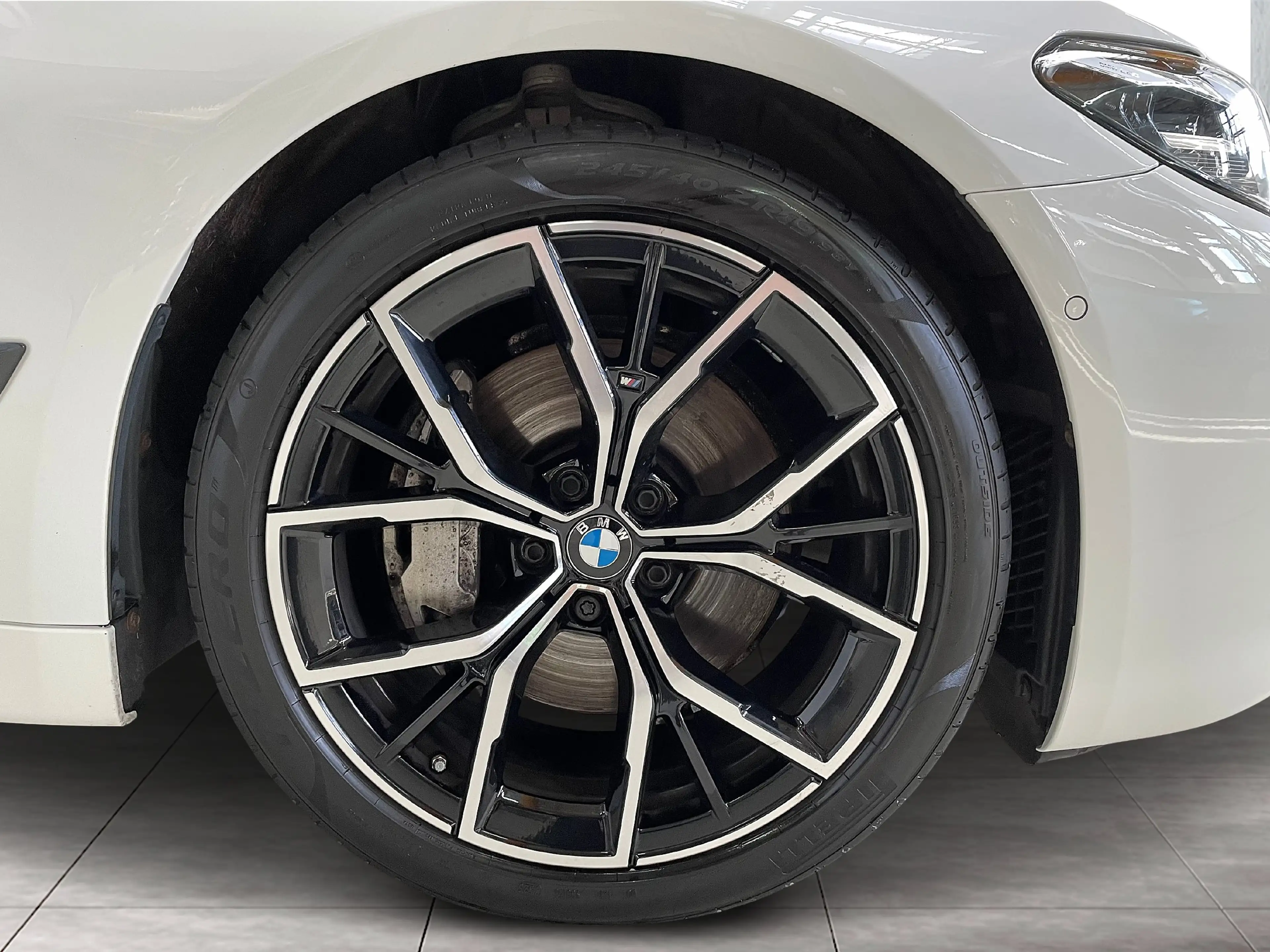BMW 530 d Touring — photo 13