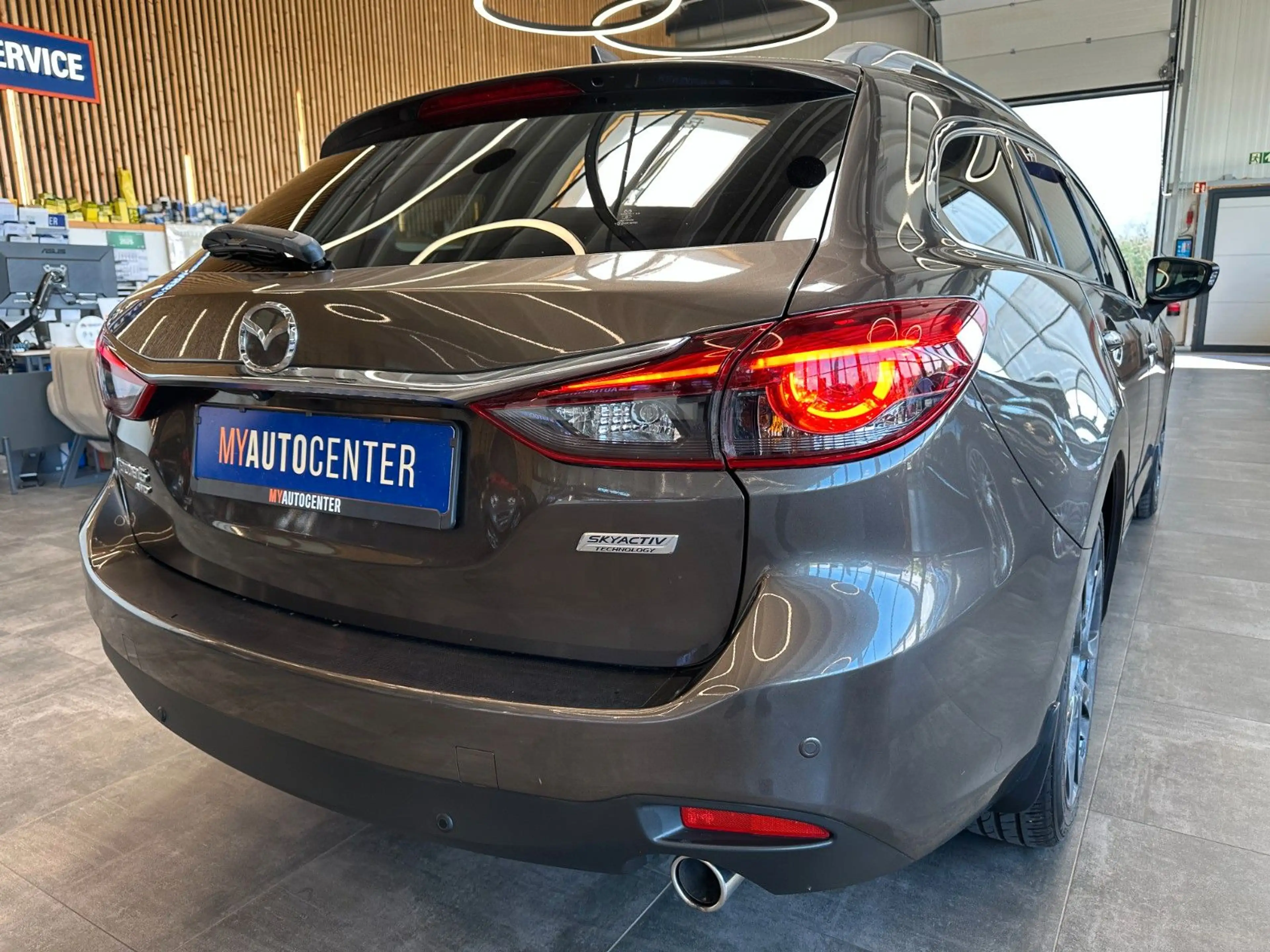 Mazda 6 Kombi Sports-Line AWD *HeadUP*NAVI*KAMERA* — photo 2