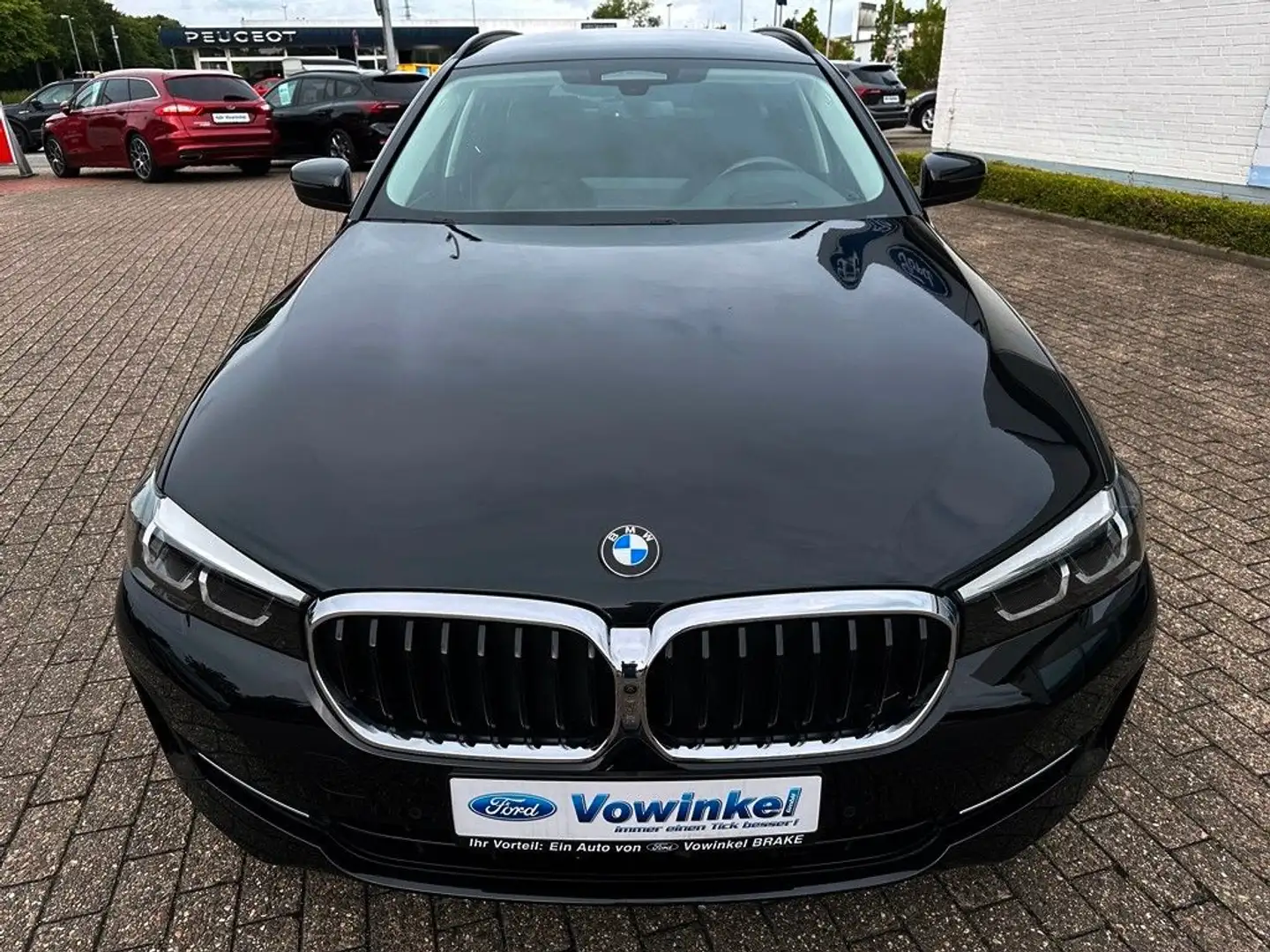 BMW 530 e Touring xDrive AHK-el+ACC+LED+HUD+RFK+BLIS Schwarz - 2