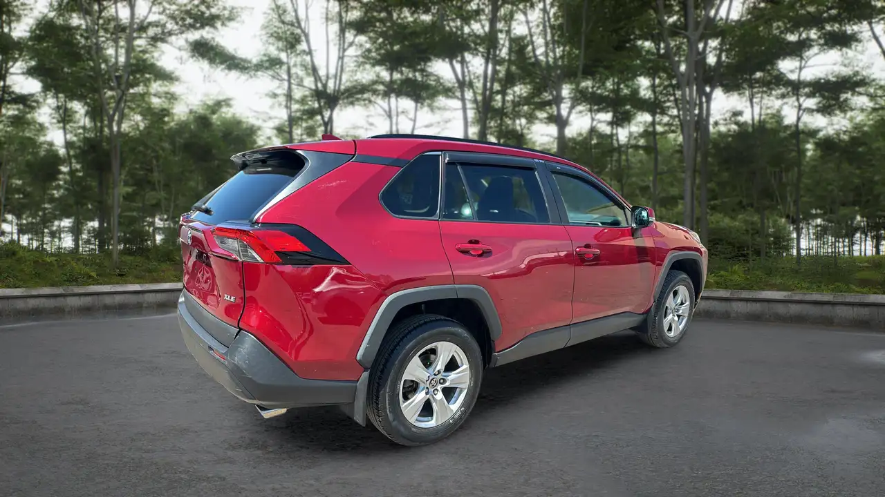 Toyota RAV 4 снимка Toyota RAV 4