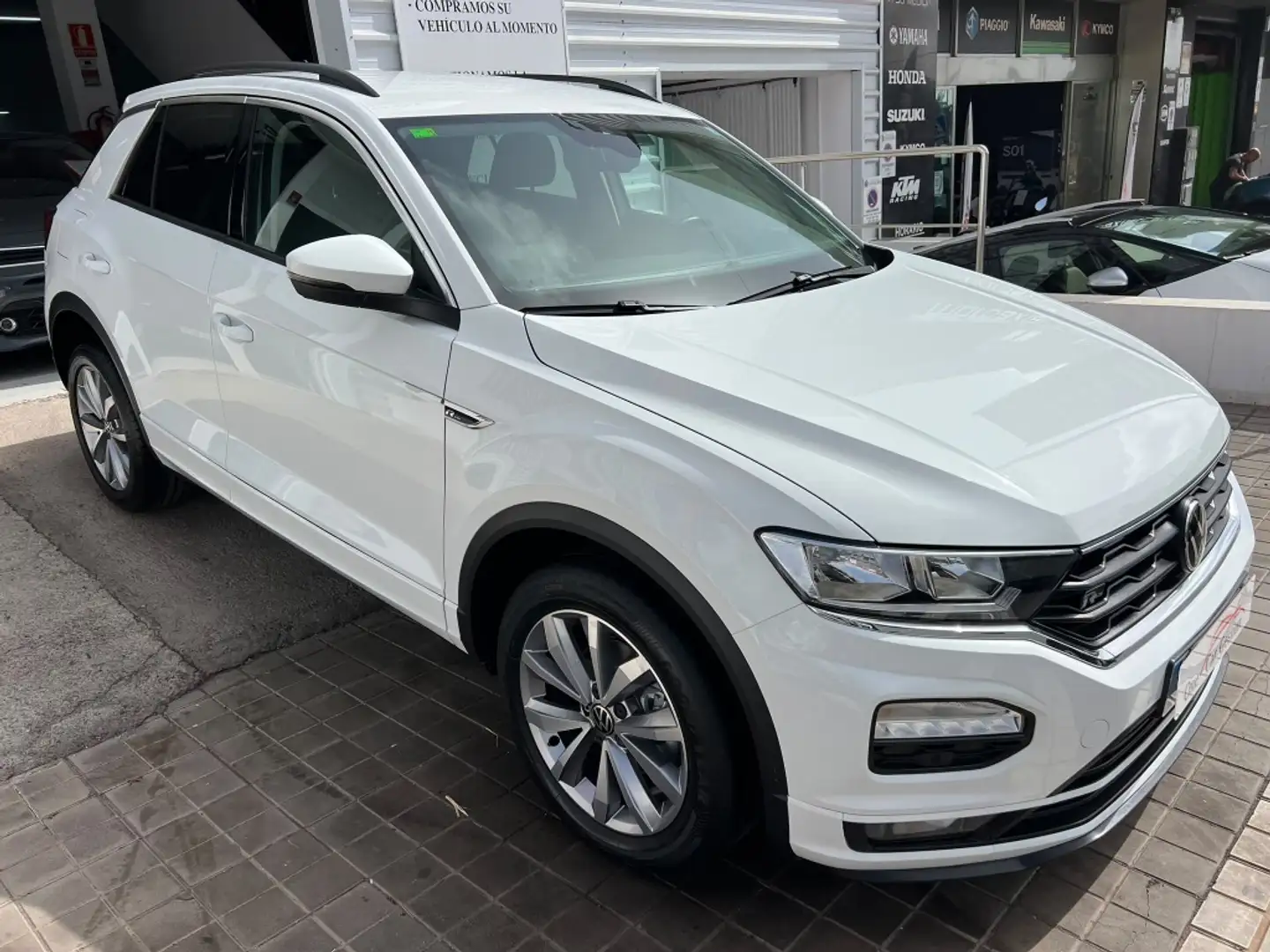 Volkswagen T-Roc 1.0 TSI Advance R-line 81kW Blanco - 2