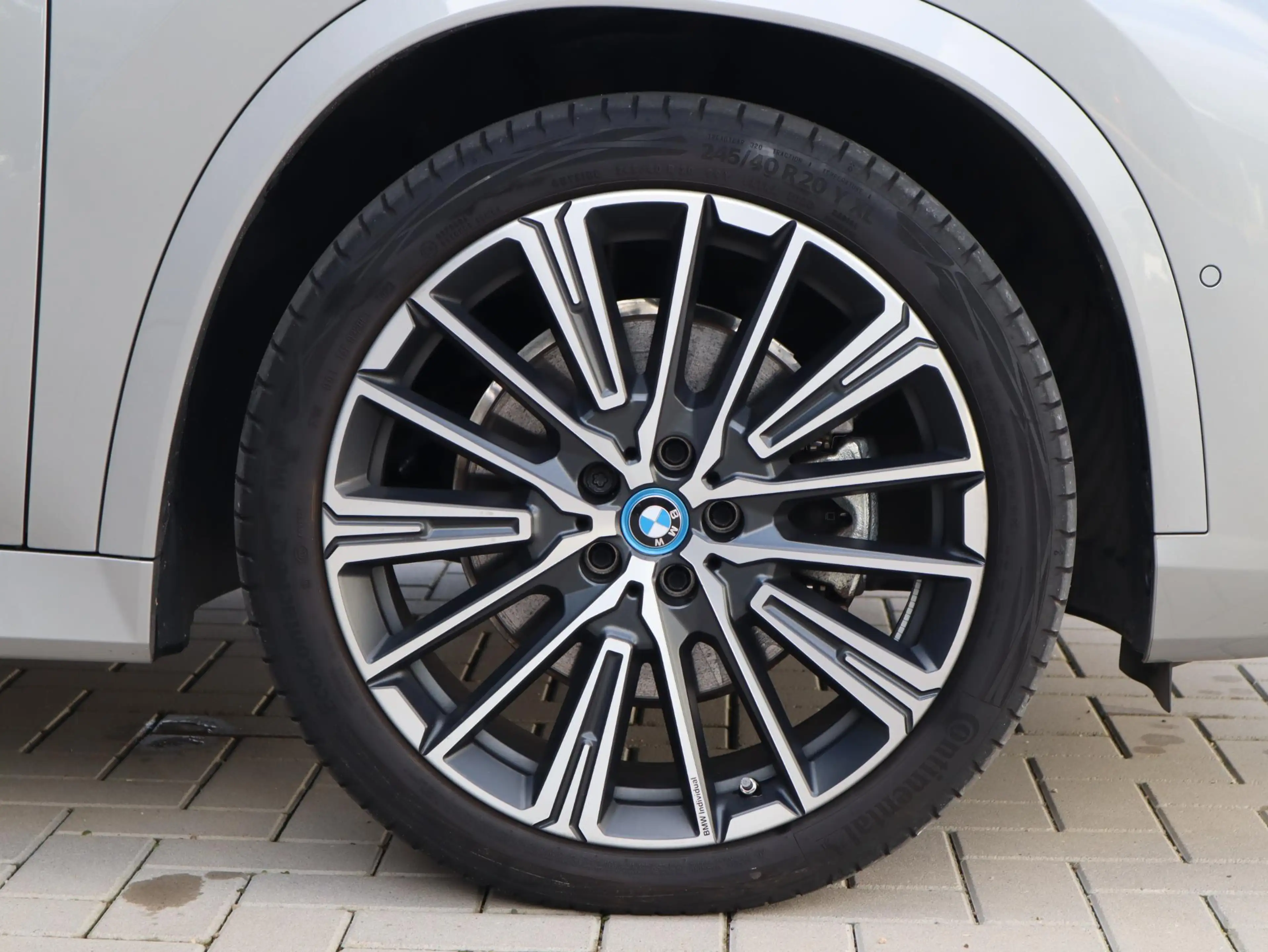 BMW iX1 xDrive30 |M Sport| Pano|Trekh.|20''|H/K|HUD VOL!! — photo 13