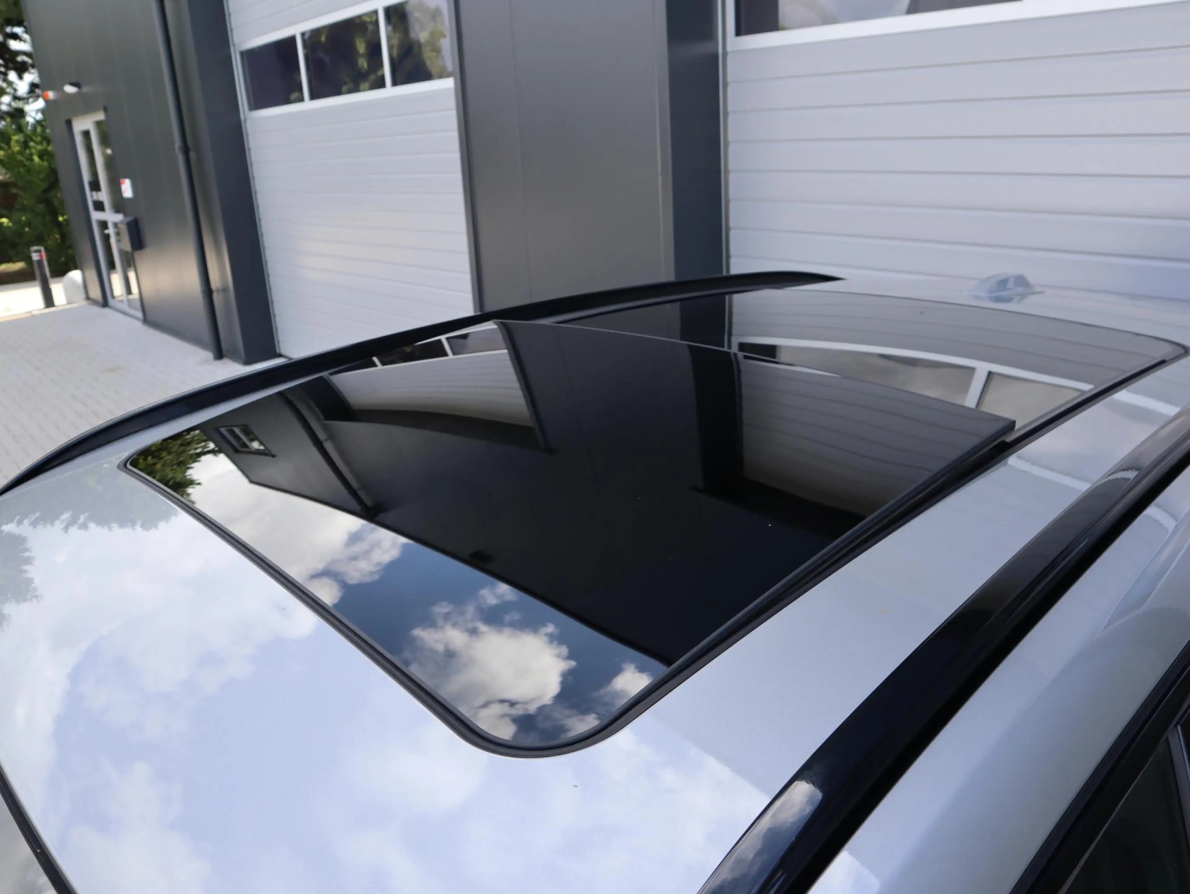 BMW iX1 xDrive30 |M Sport| Pano|Trekh.|20''|H/K|HUD VOL!! — photo 14