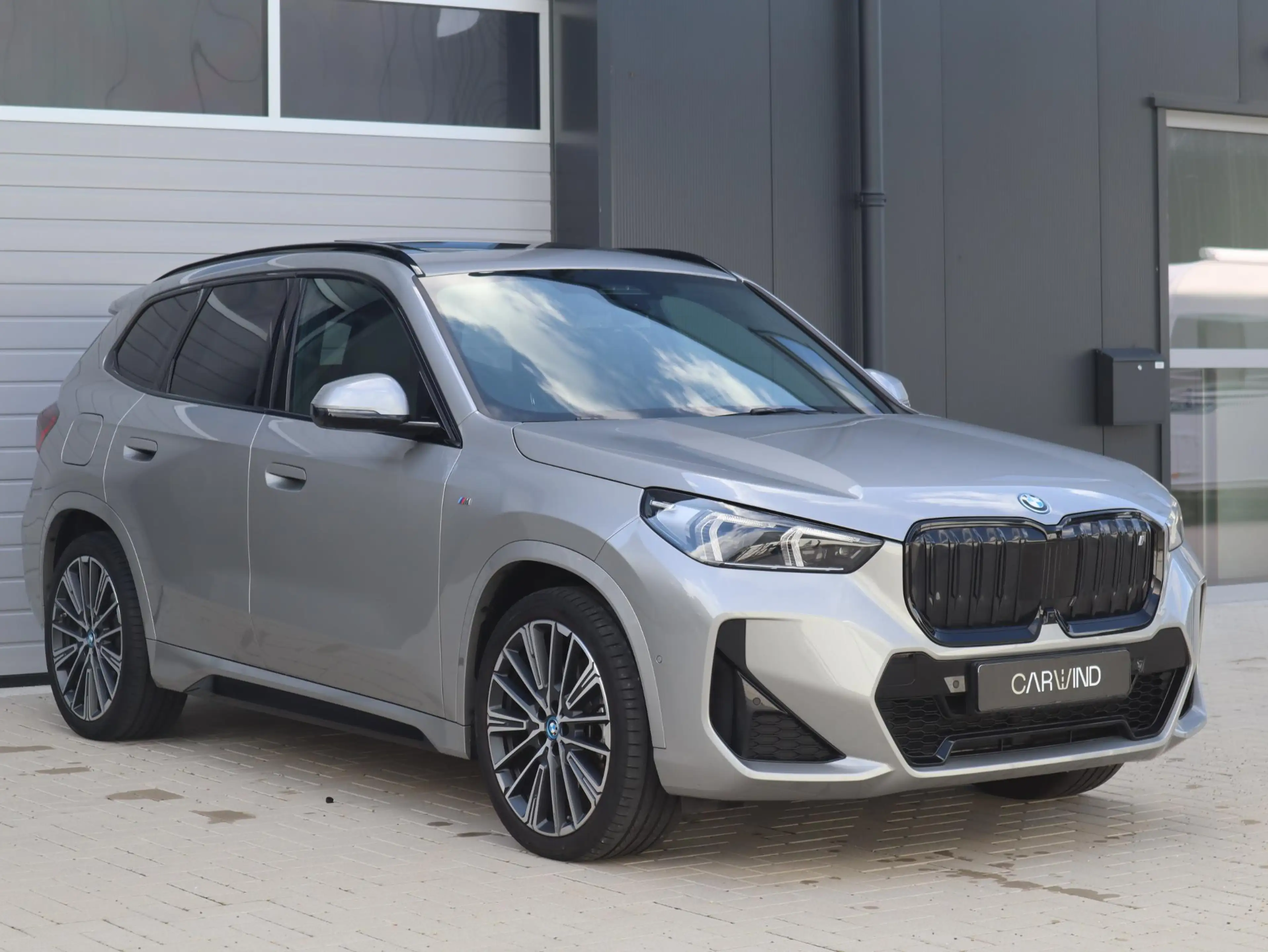 BMW iX1 xDrive30 |M Sport| Pano|Trekh.|20''|H/K|HUD VOL!! — photo 12