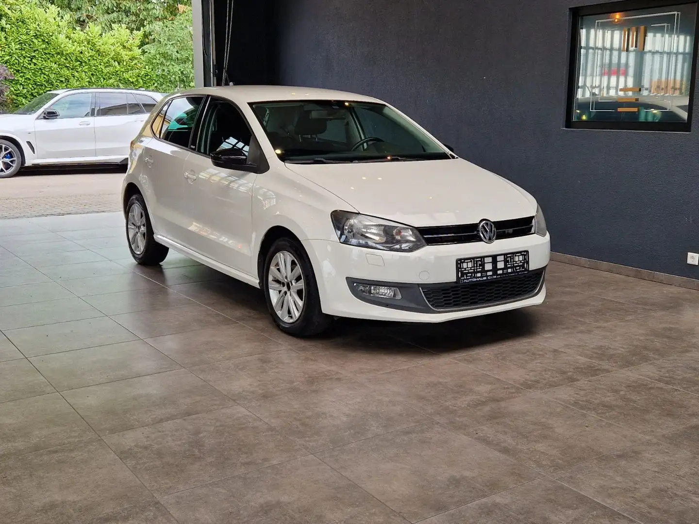 Volkswagen Polo V Style 1,6TDI*PDC*NAVI*KLIMAAUTO*AHK* Weiß - 1