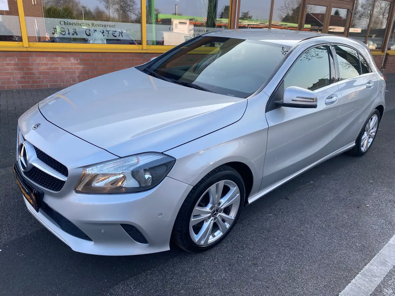 Mercedes-Benz A 200