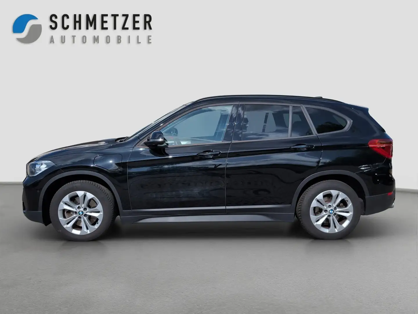 BMW X1 xDrive+25e+abged.Scheiben+Standhzg+CarPlay+LED++ Zwart - 2