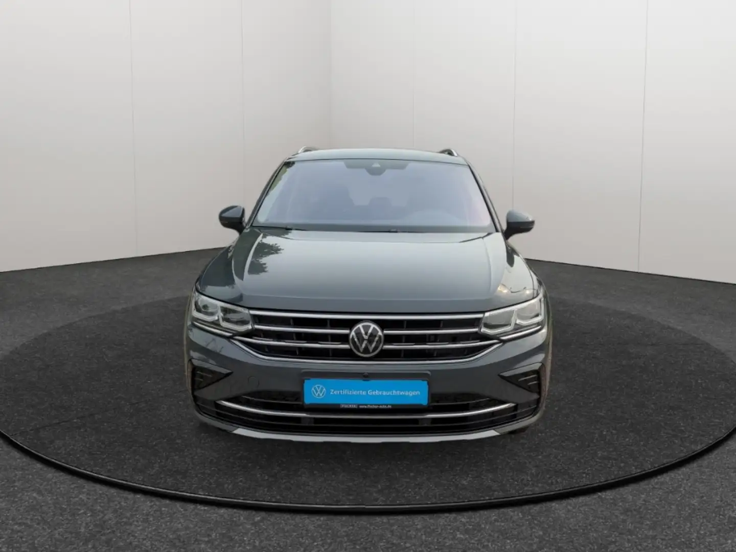 Volkswagen Tiguan 2.0TDI 4Motion DSG Elegance Matrix AHK Navi HUD 36 Grau - 2