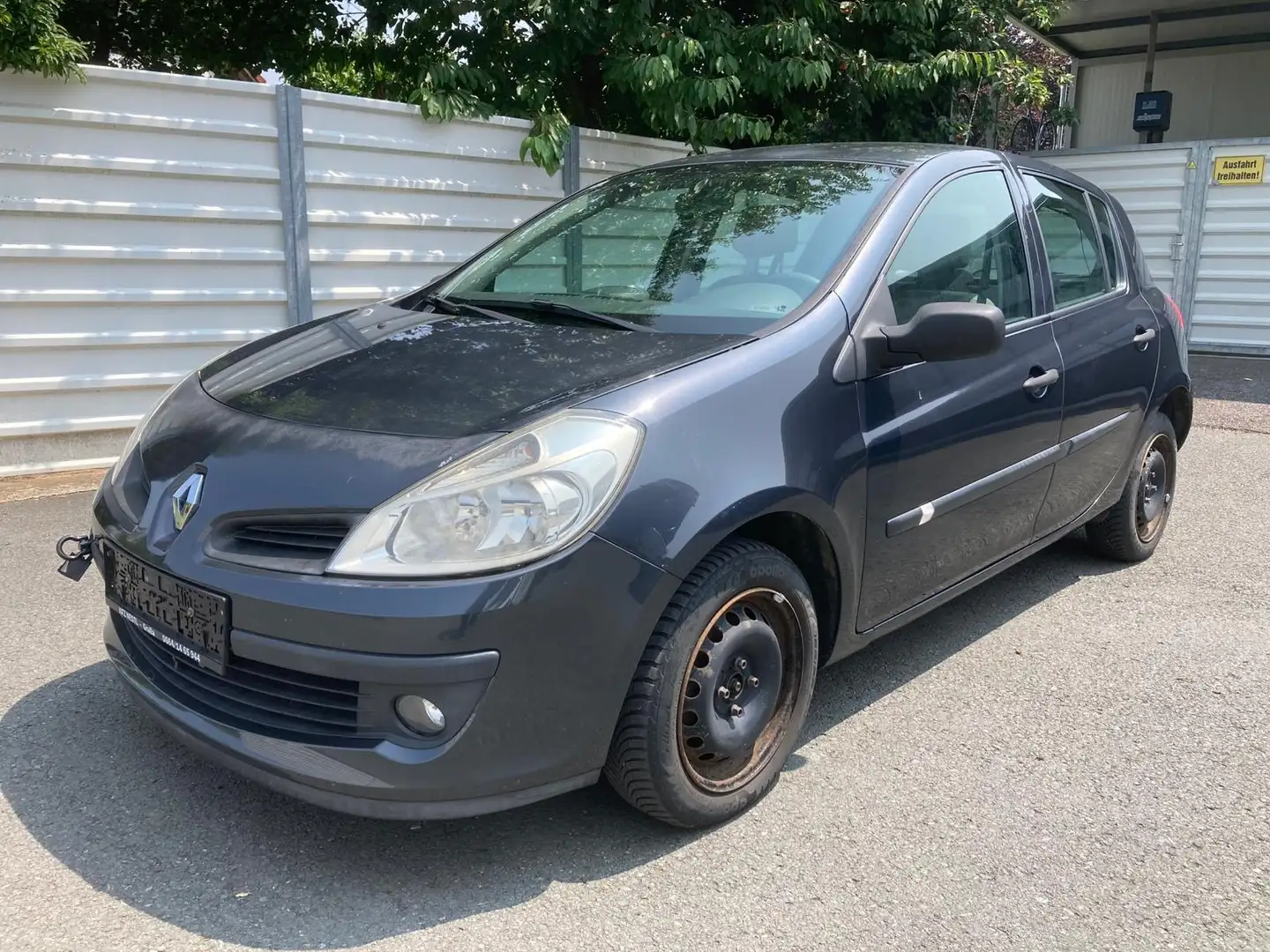 Renault Clio Expression 1,2 16V Gris - 1