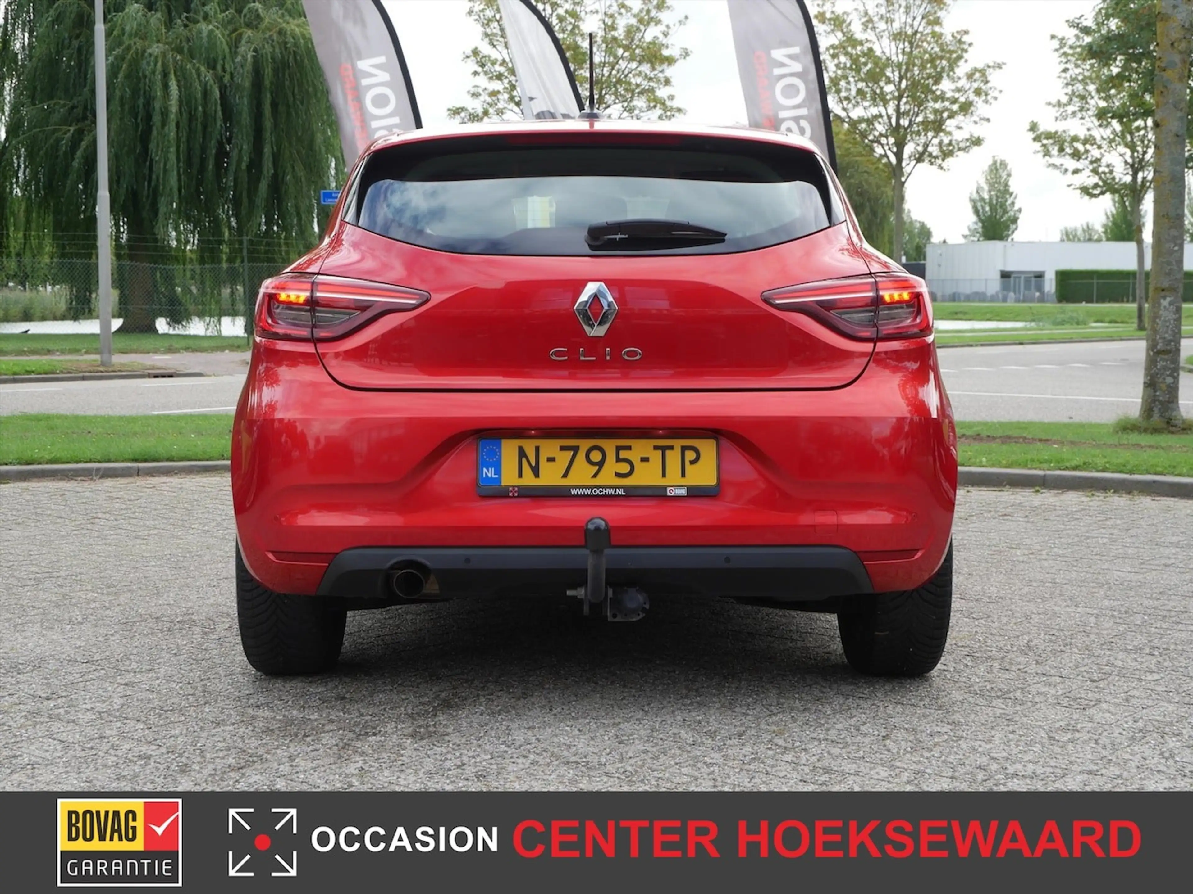 Renault Clio 1.0 TCe Zen — photo 13