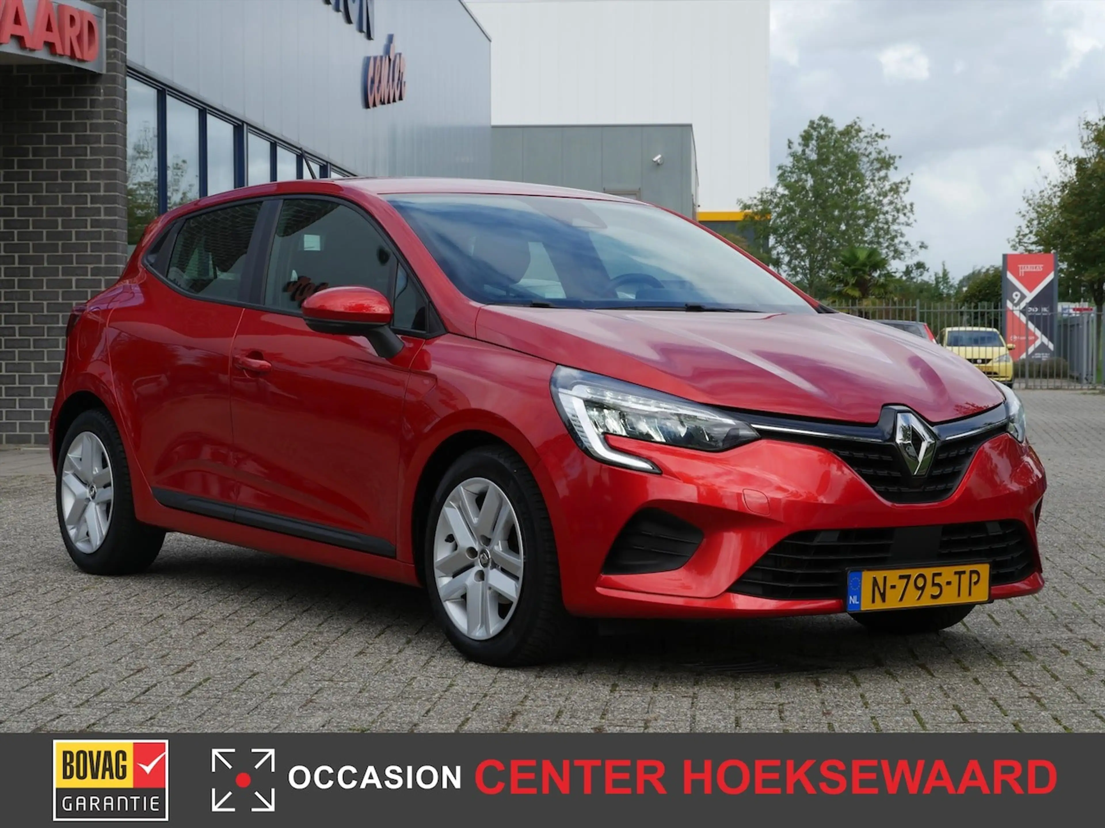 Renault Clio 1.0 TCe Zen — photo 8