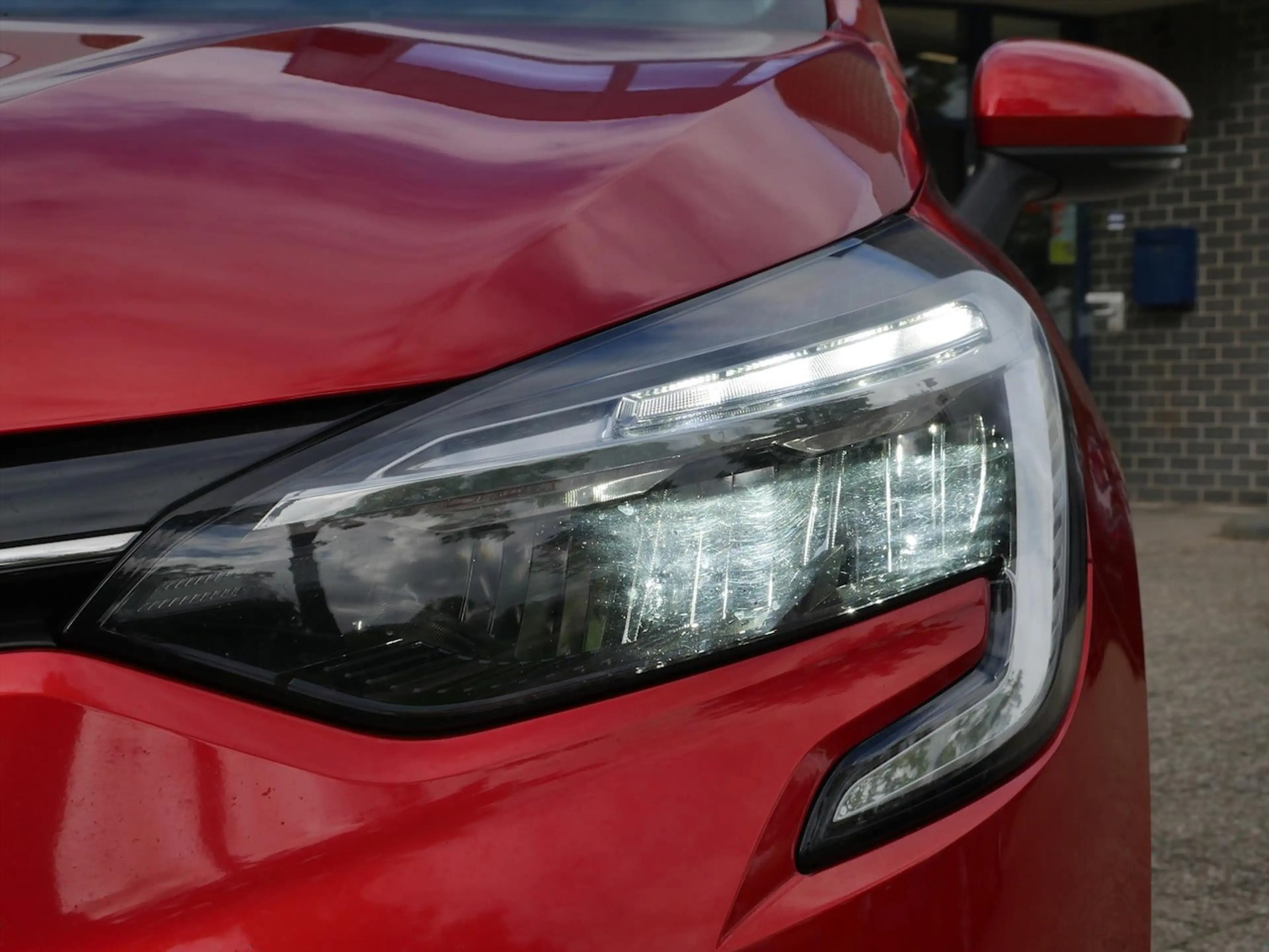 Renault Clio 1.0 TCe Zen — photo 15