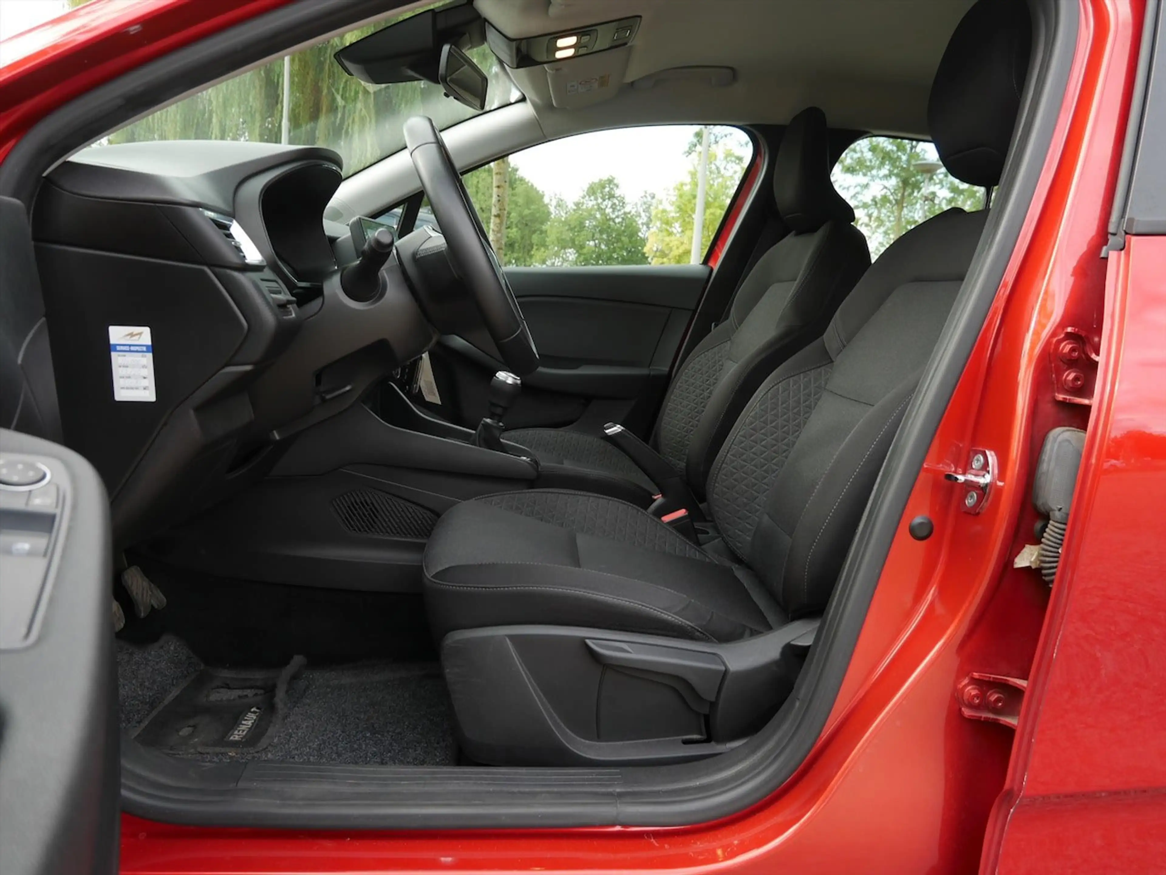 Renault Clio 1.0 TCe Zen — photo 6