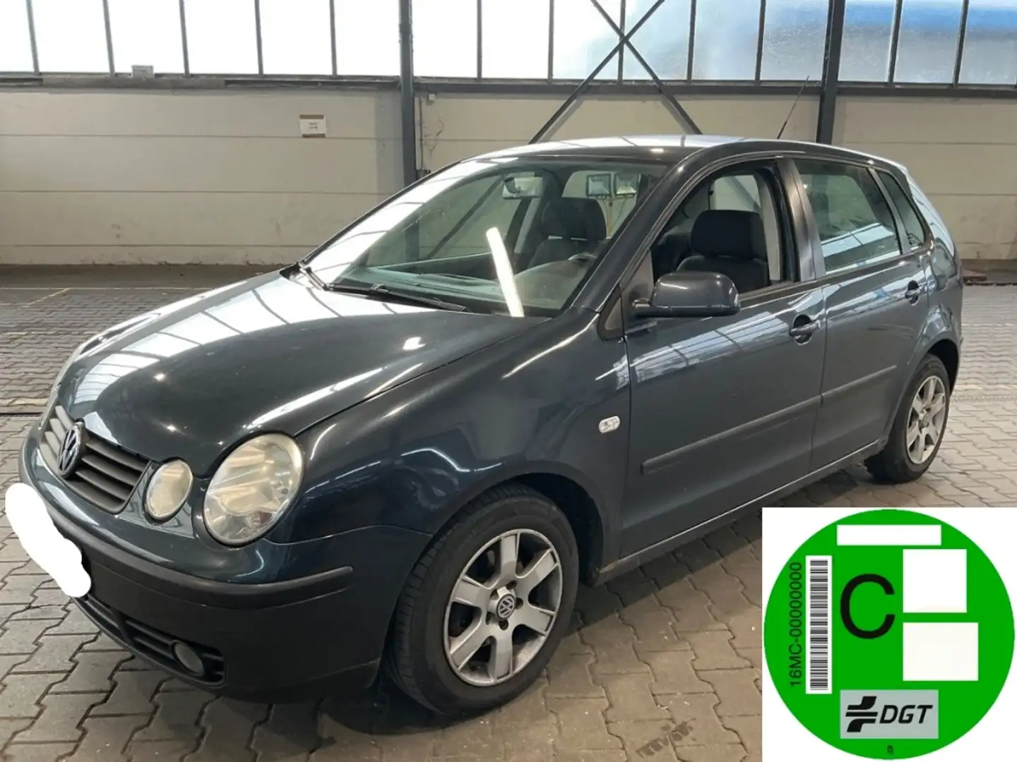 Volkswagen Polo 1.2 Trendline 65 Gris - 1