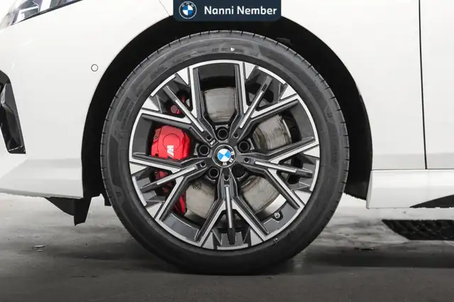 BMW 2 Series view 7