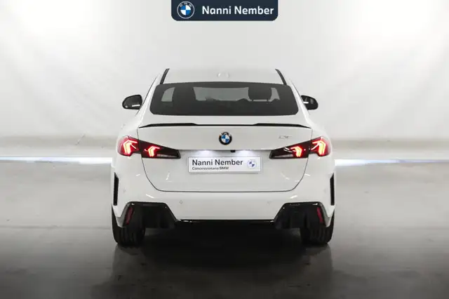 BMW 2 Series view 4
