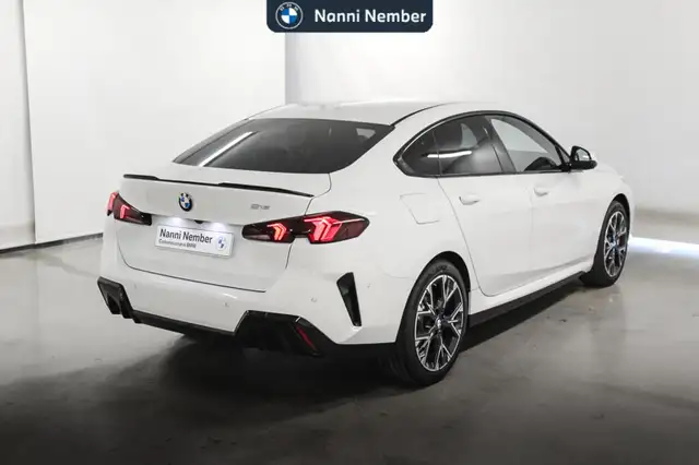 BMW 2 Series view 3