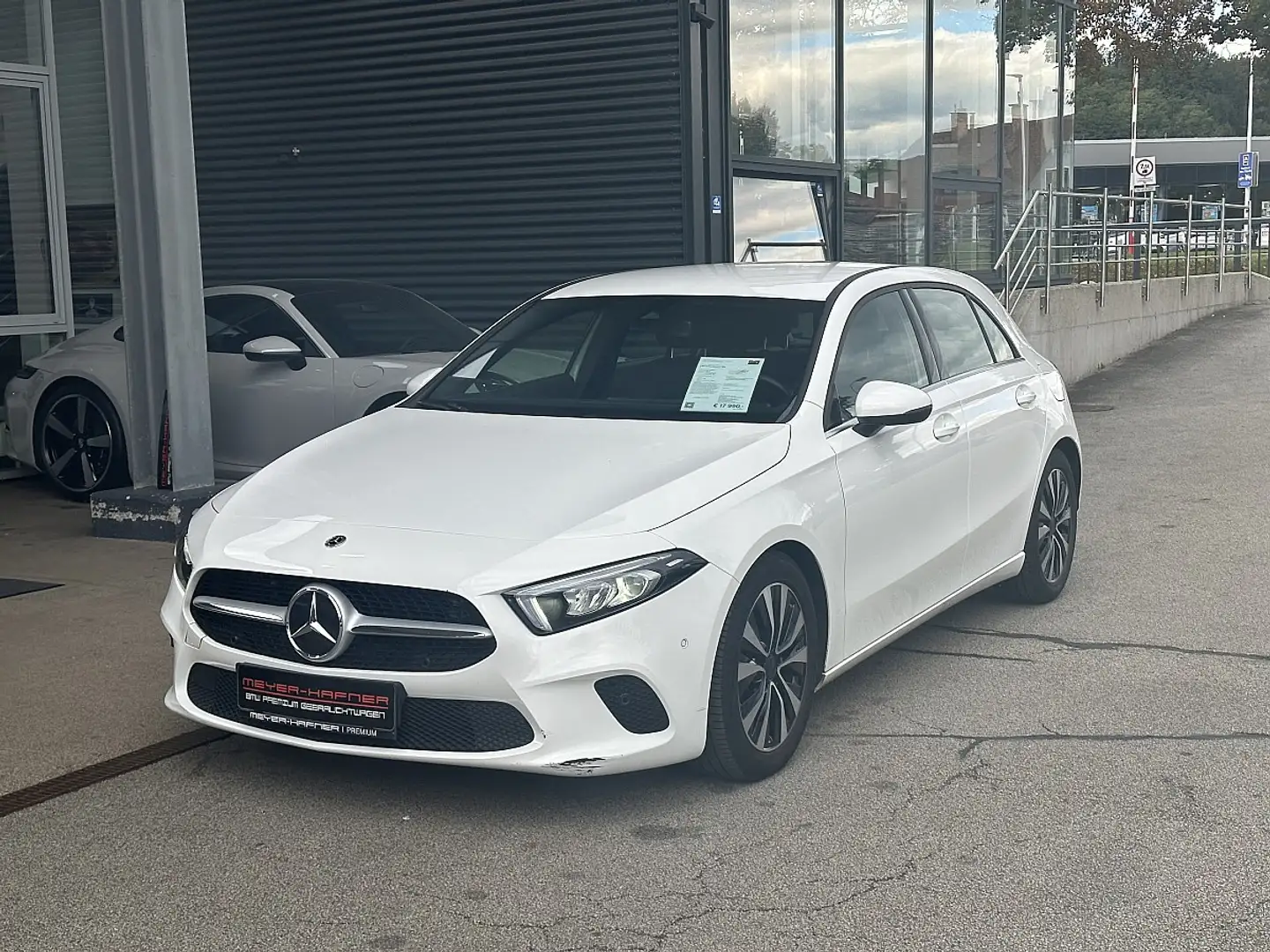Mercedes-Benz A 180 d Weiß - 1