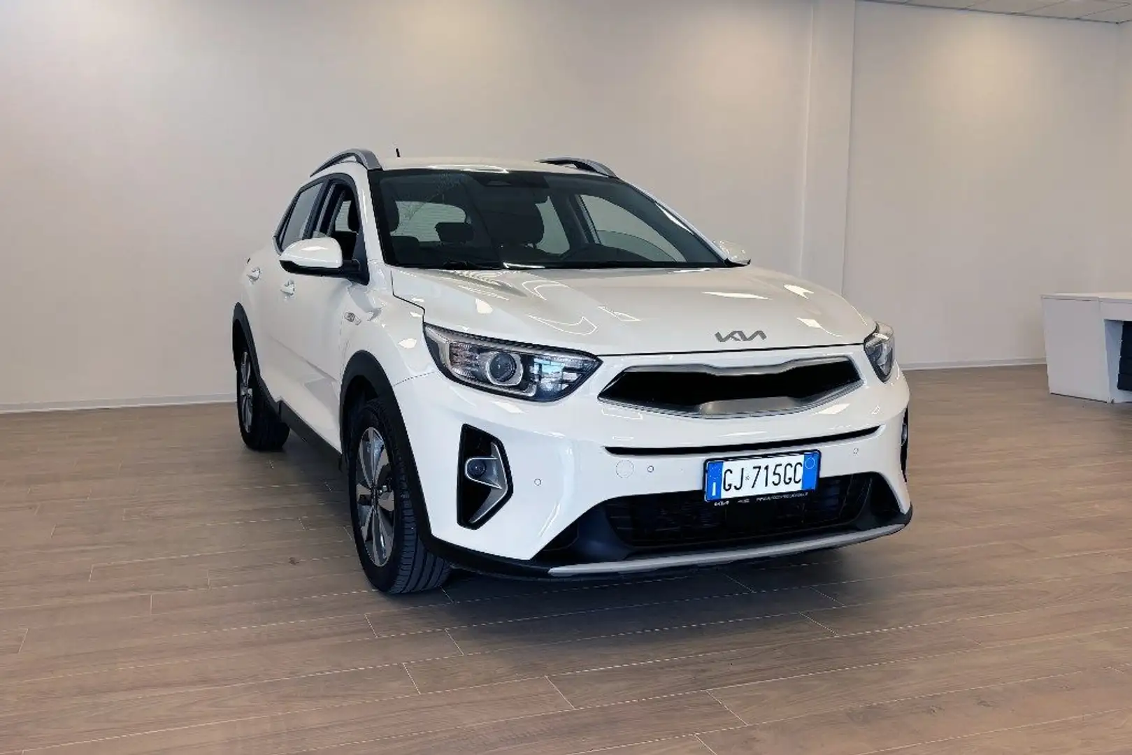Kia Stonic 1.2 DPI ECO GPL Style Blanc - 1