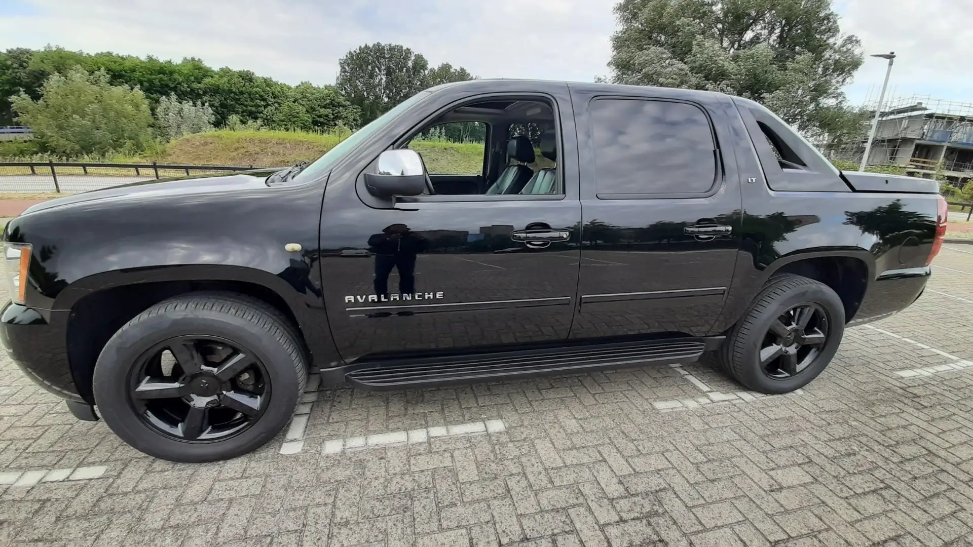 Chevrolet Avalanche Avalanche 5.3 V8 4WD Negru - 2