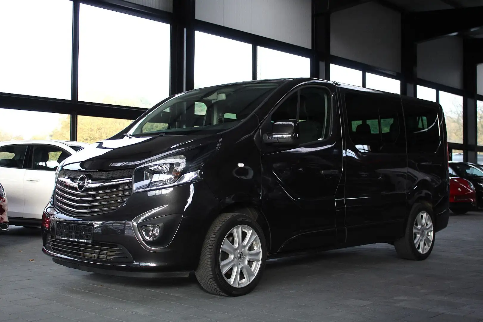 Opel Vivaro B Combi L1H1 Camper, Standheizung, AHK Noir - 1