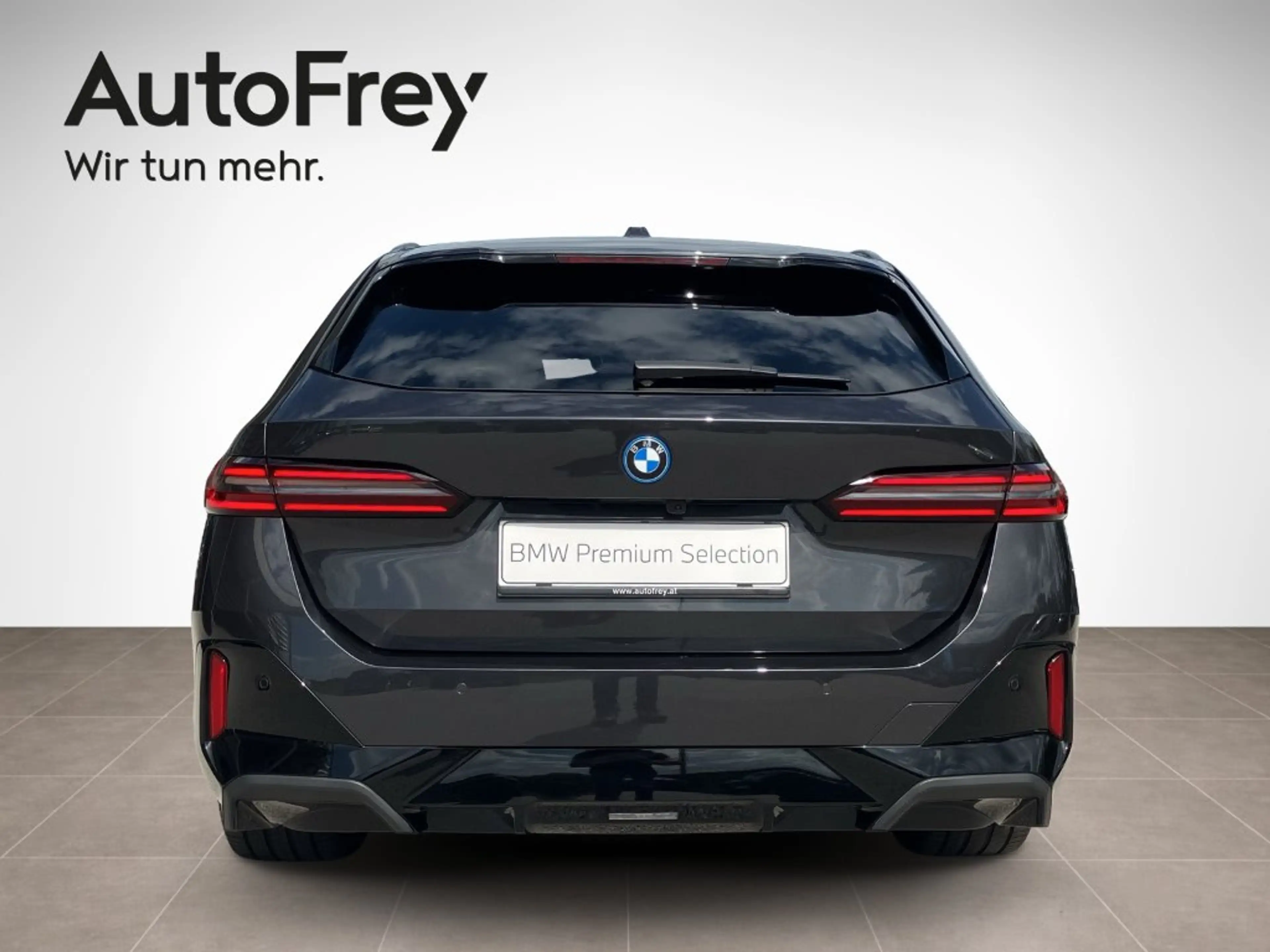 BMW 530 e xDrive — photo 3