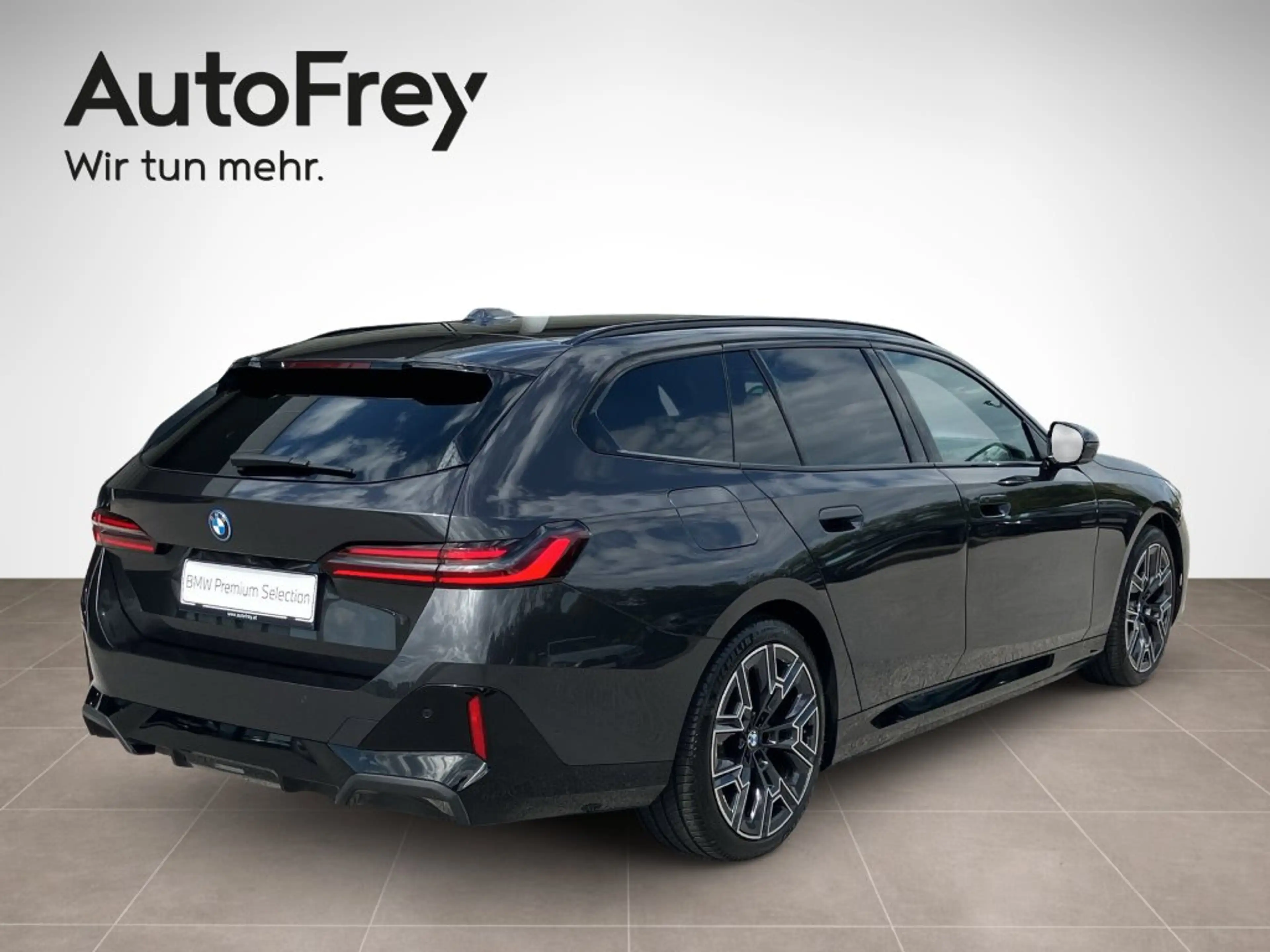 BMW 530 e xDrive — photo 4