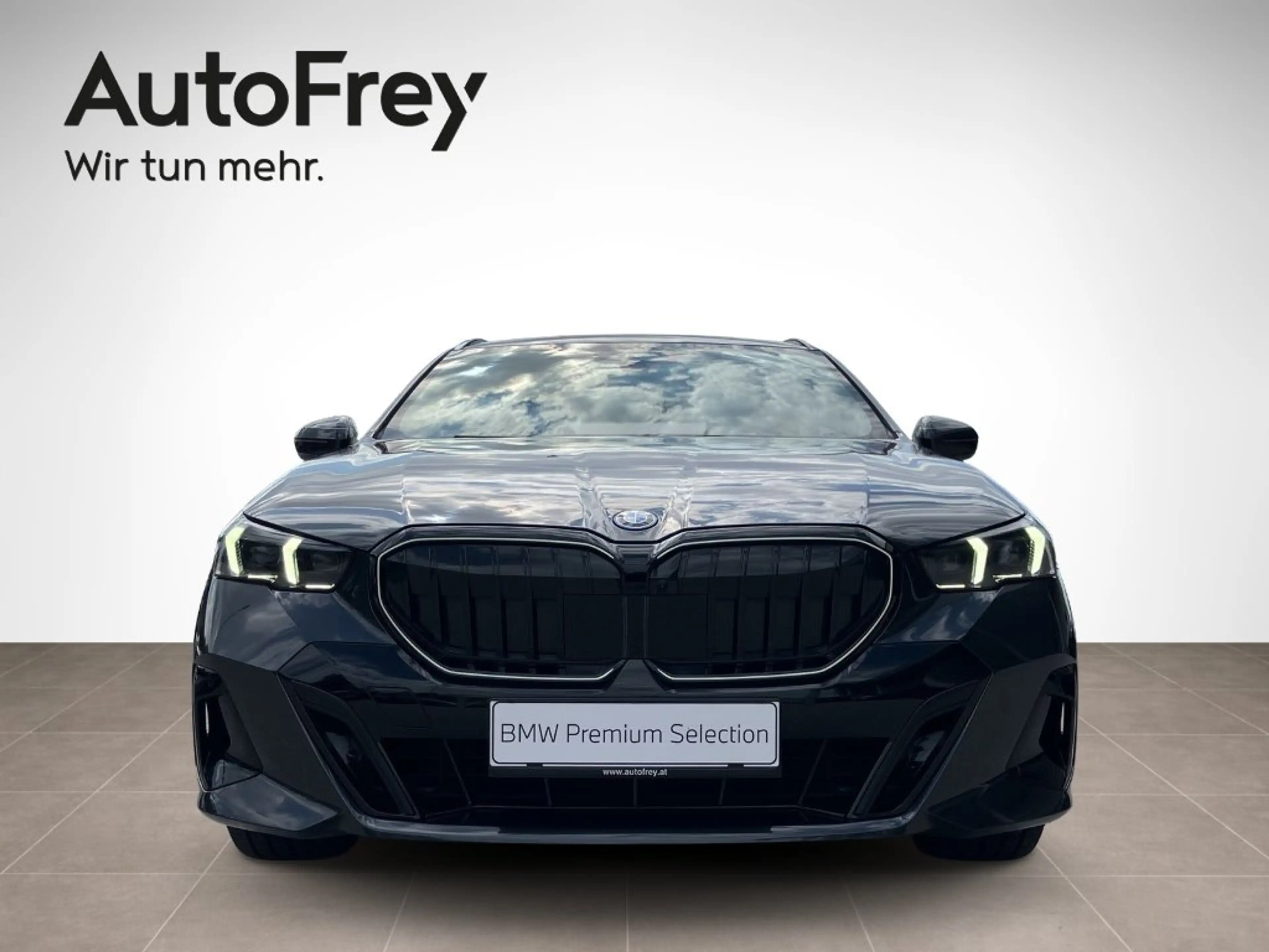 BMW 530 e xDrive — photo 2