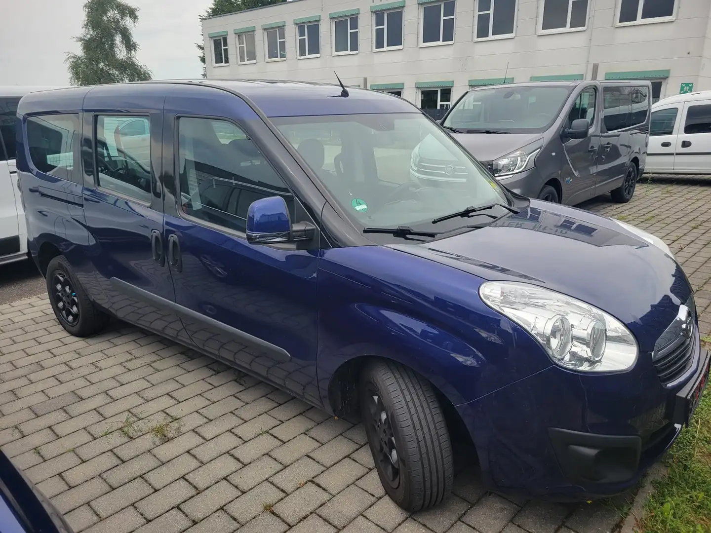 Opel Combo 1.6 CDTI L2H1 Edition Blau - 2