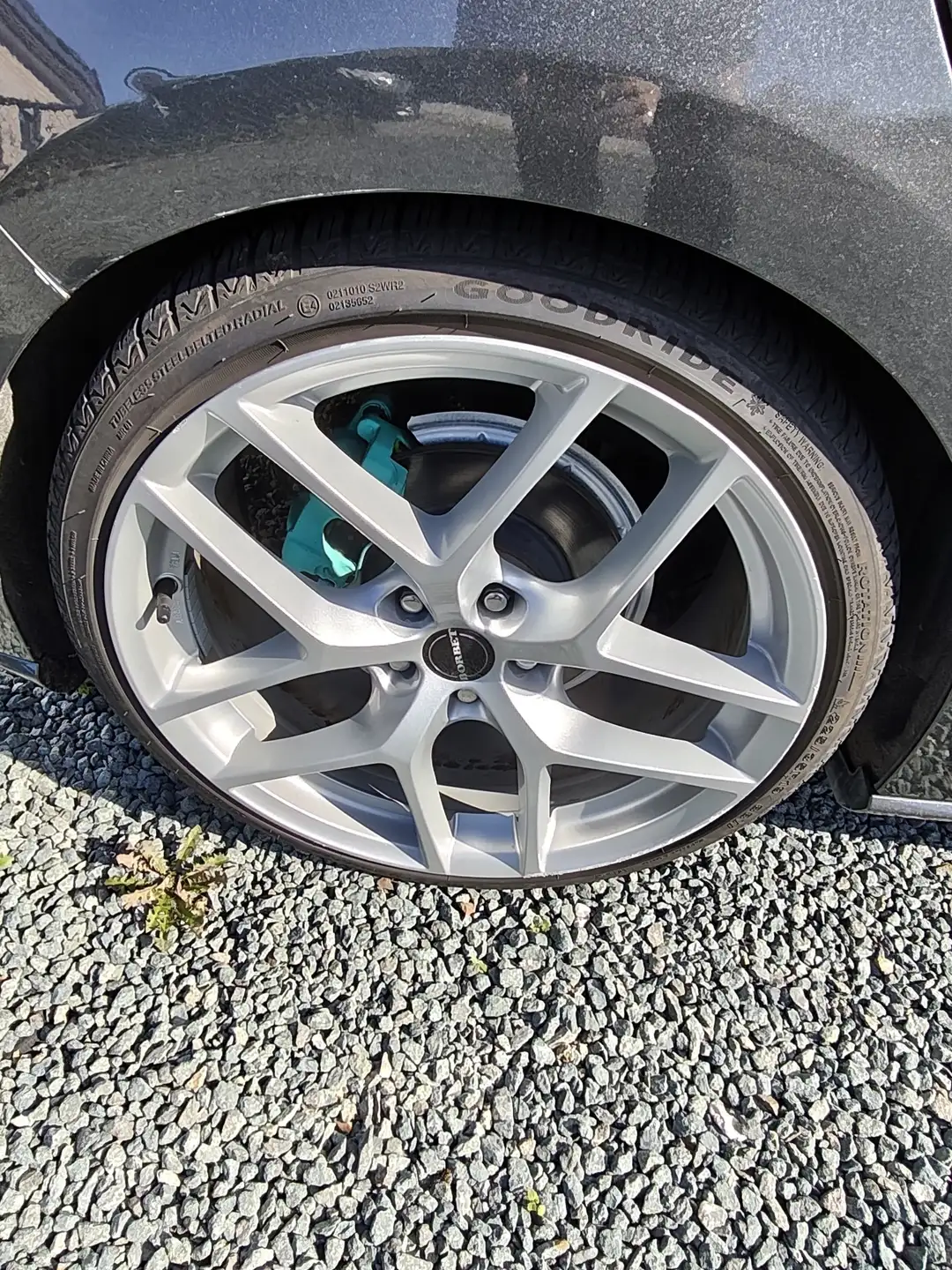 Ford Focus 1.0 EcoBoost 2020 블랙 사진 6