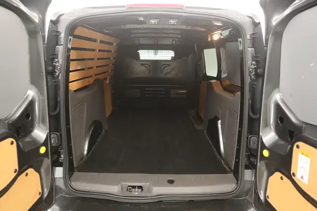 Ford Transit Connect view 3