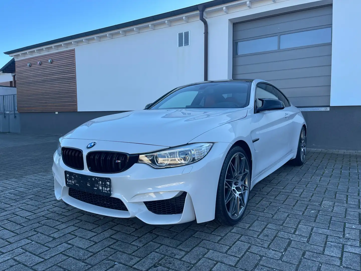BMW M4 Coupe DKG Competition / Carbon / Head-up / 20 Zoll Weiß - 1