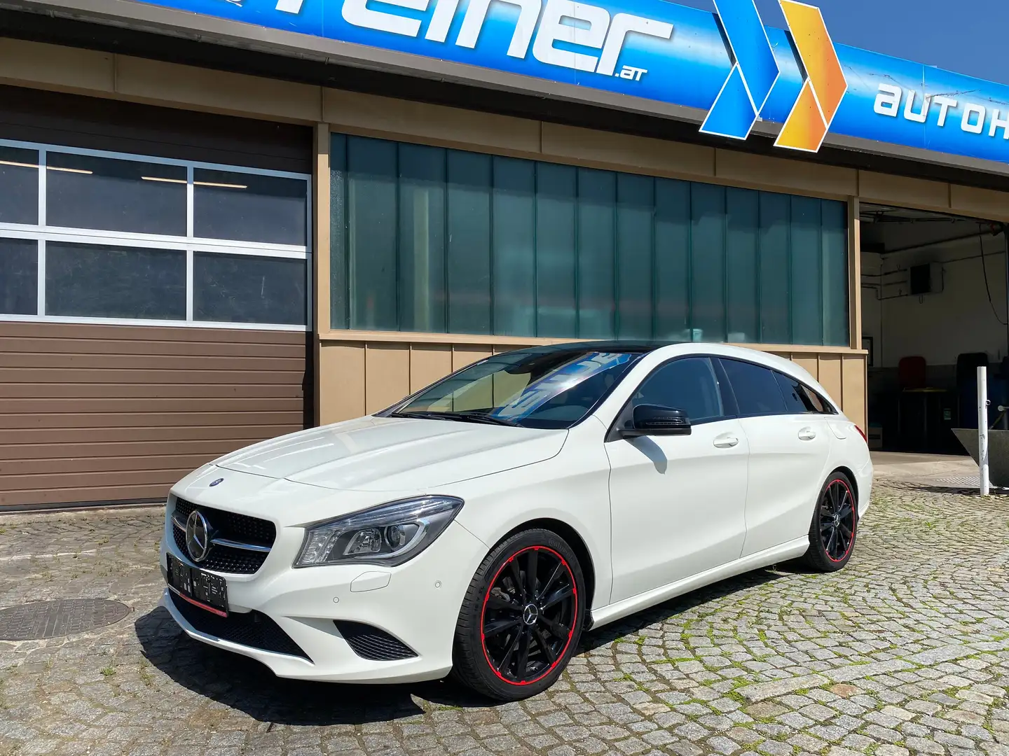 Mercedes-Benz CLA 220 CDI Shooting Brake Aut. Weiß - 2