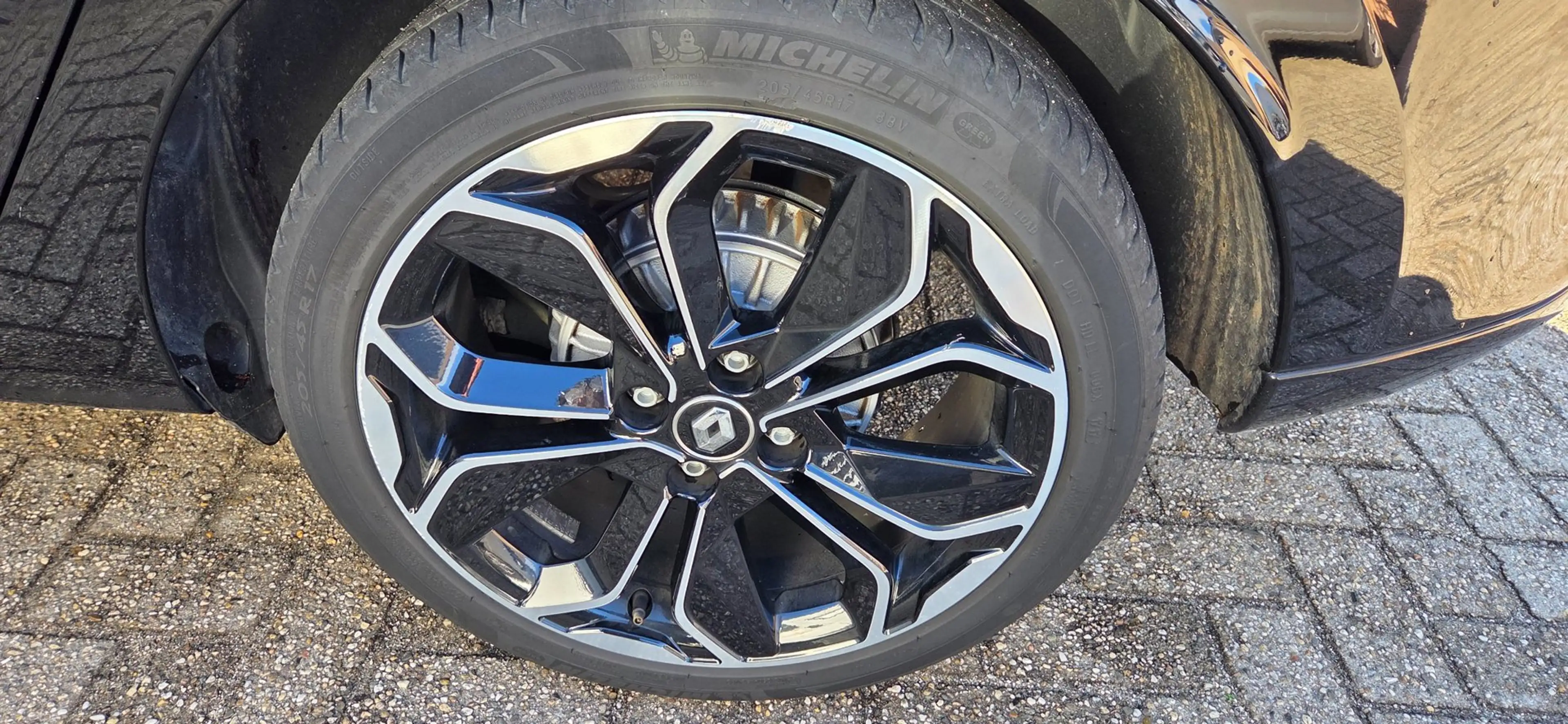 Renault Clio Estate 1.2 TCe Intens bose uitv lage km stand 33 d — photo 5