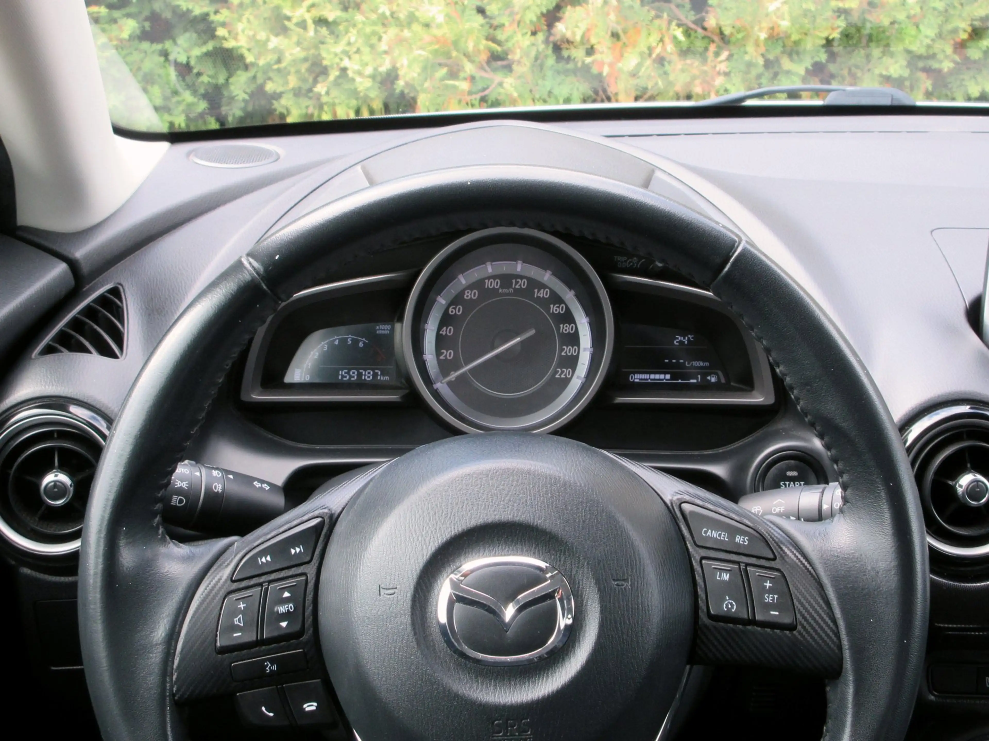 Mazda 2 1.5 Skyactiv-G Nakama * Navi * Cruise * Pdc * — photo 12