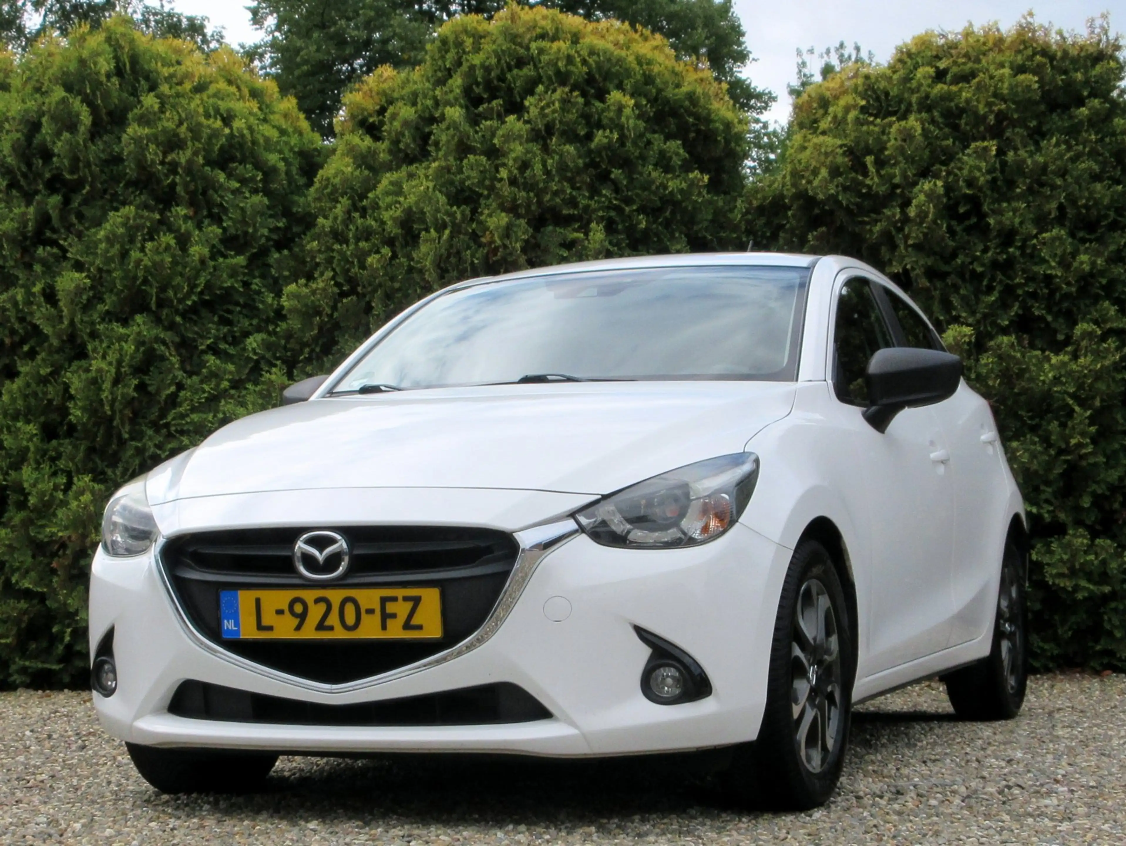 Mazda 2 1.5 Skyactiv-G Nakama * Navi * Cruise * Pdc * — photo 4