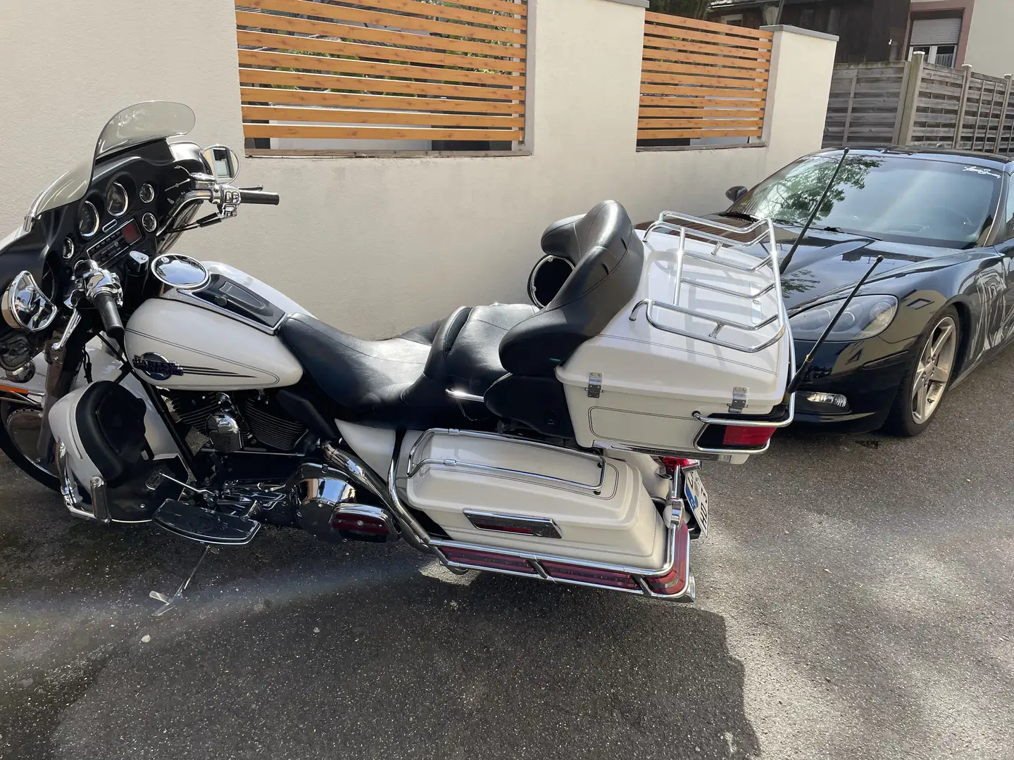 Harley-Davidson Electra Glide Classic Alb - 2