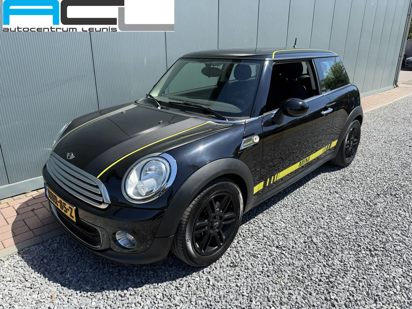 MINI One Mini 1.6 Business Line Panoramadak 3-drs Nero - 1