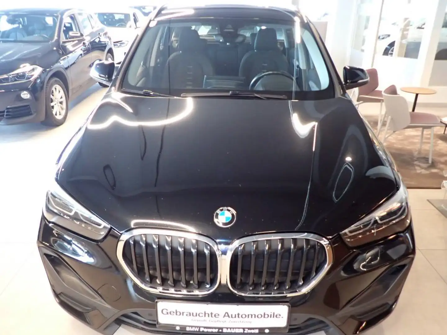BMW X1 xDrive18d Aut. Negro - 1