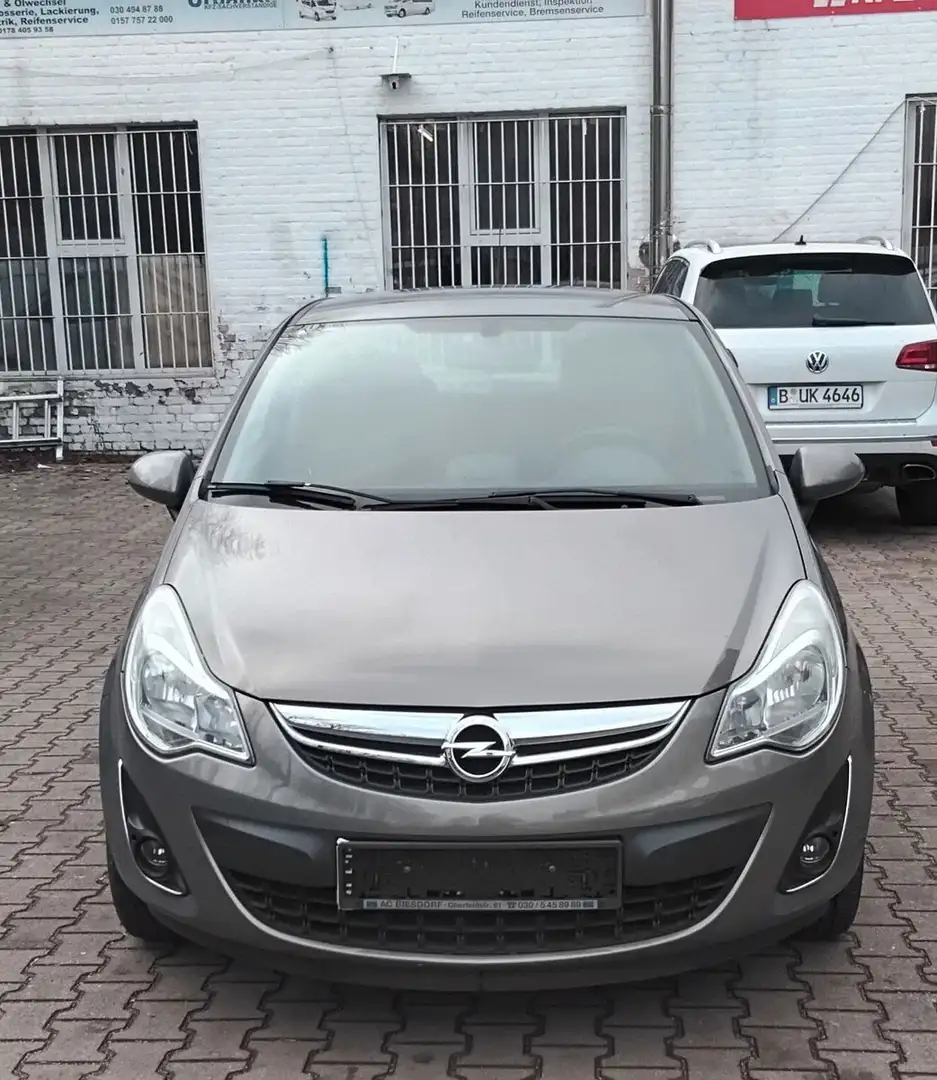 Opel Corsa D Satellite  Neuer Tüv Grau - 2