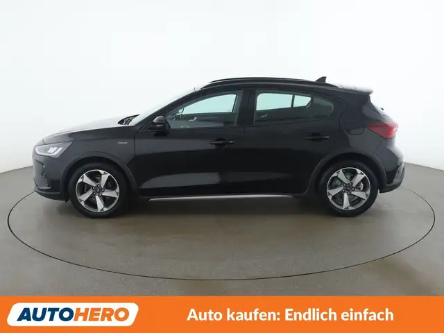 Ford Focus view 3