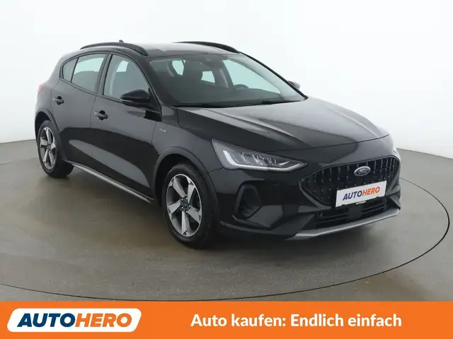 Ford Focus view 8