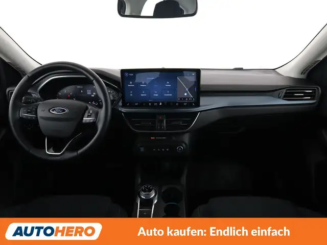Ford Focus view 12