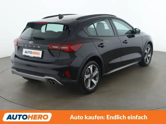 Ford Focus view 6